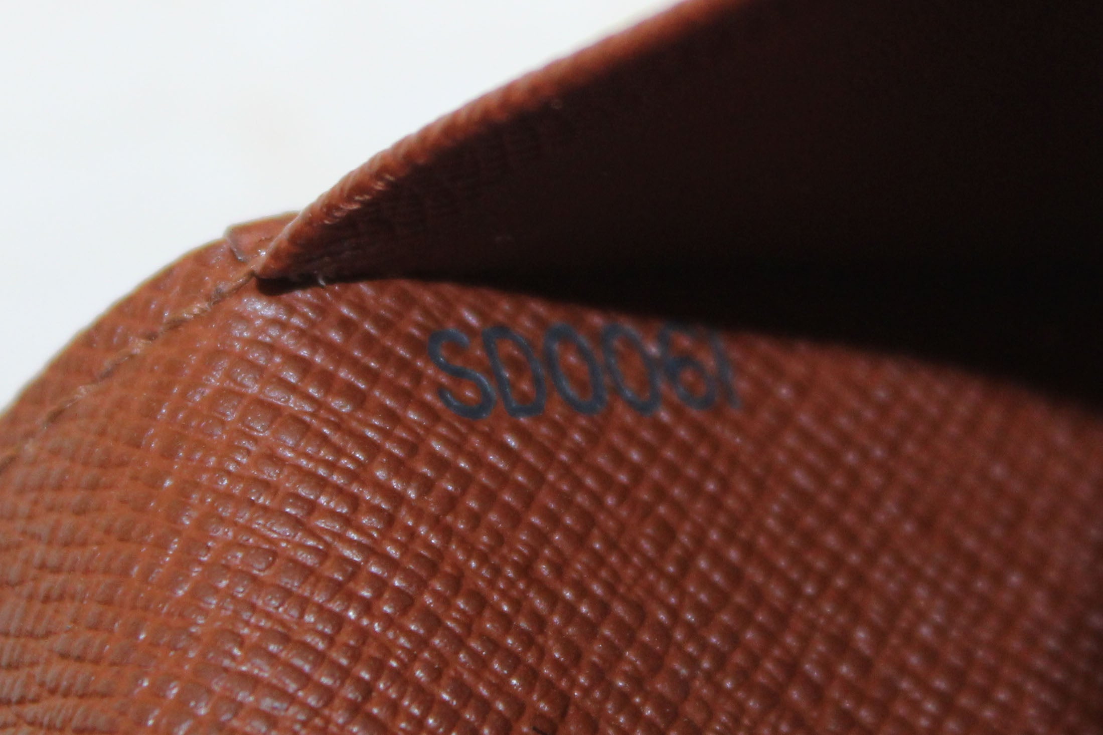 Authentic Louis Vuitton Monogram Vintage Porte Papier Zipper Wallet with Insert