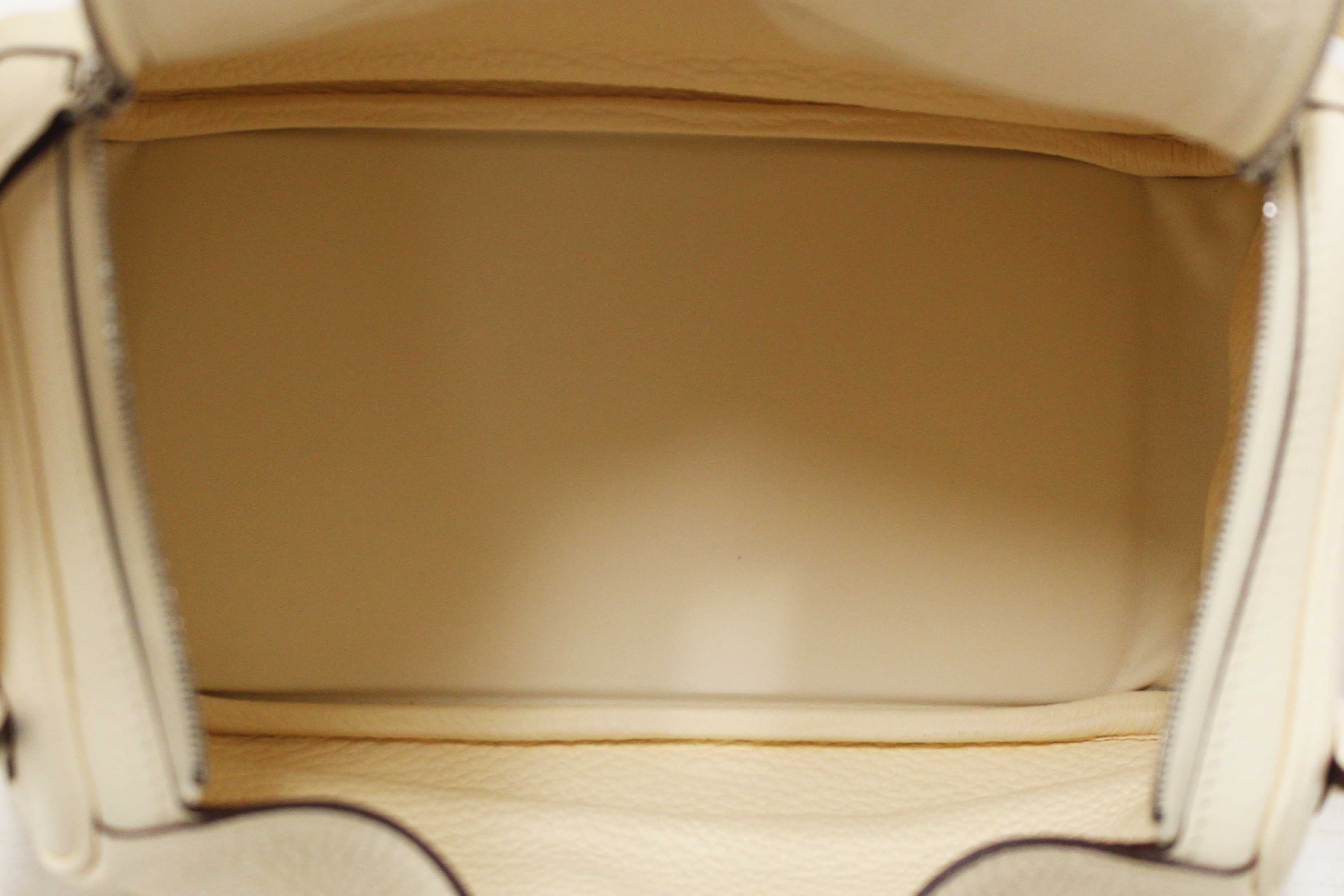 Authentic Hermes White Togo Leather Lindy 26 Handbag/Shoulder Bag