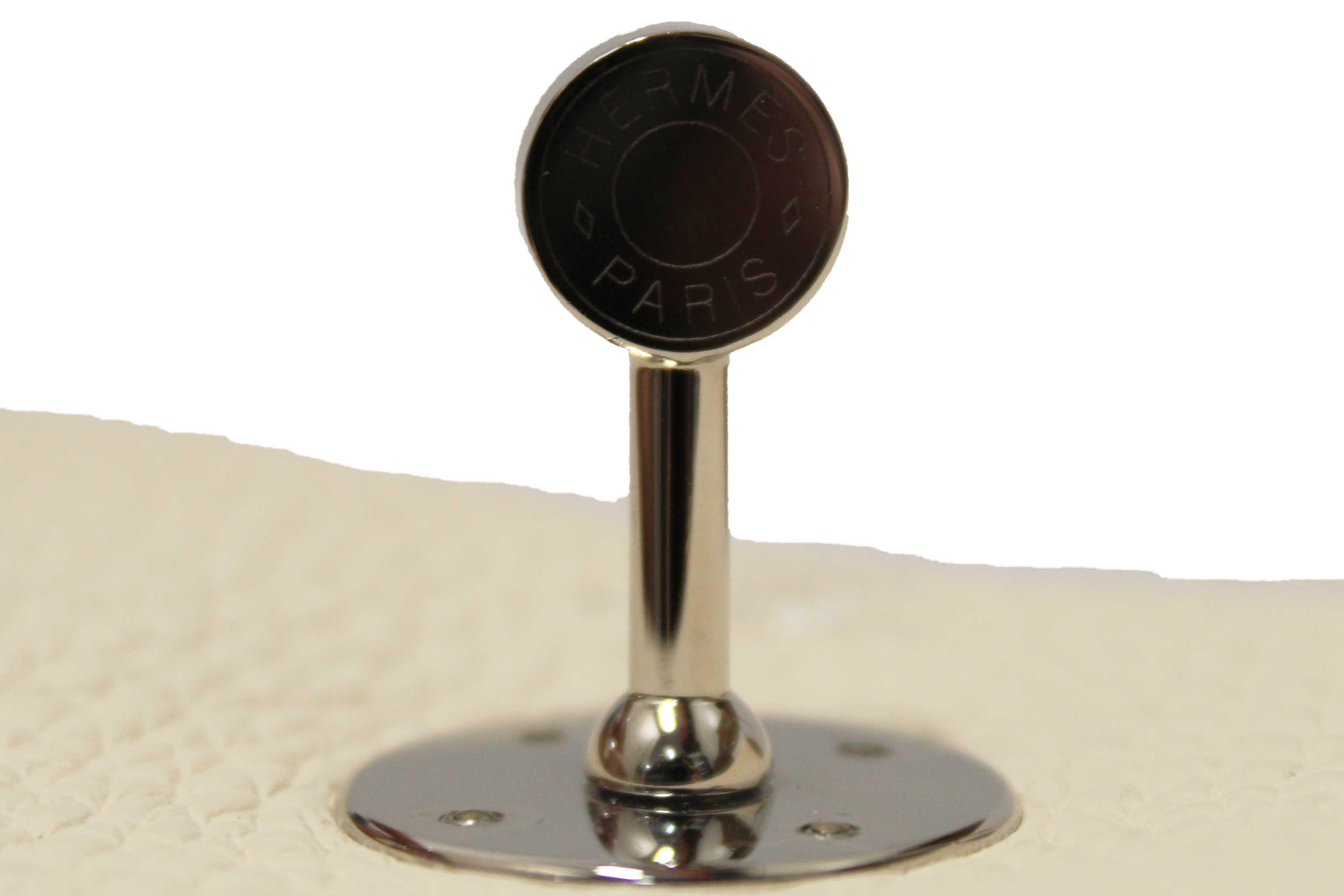 Authentic Hermes White Togo Leather Lindy 26 Handbag/Shoulder Bag