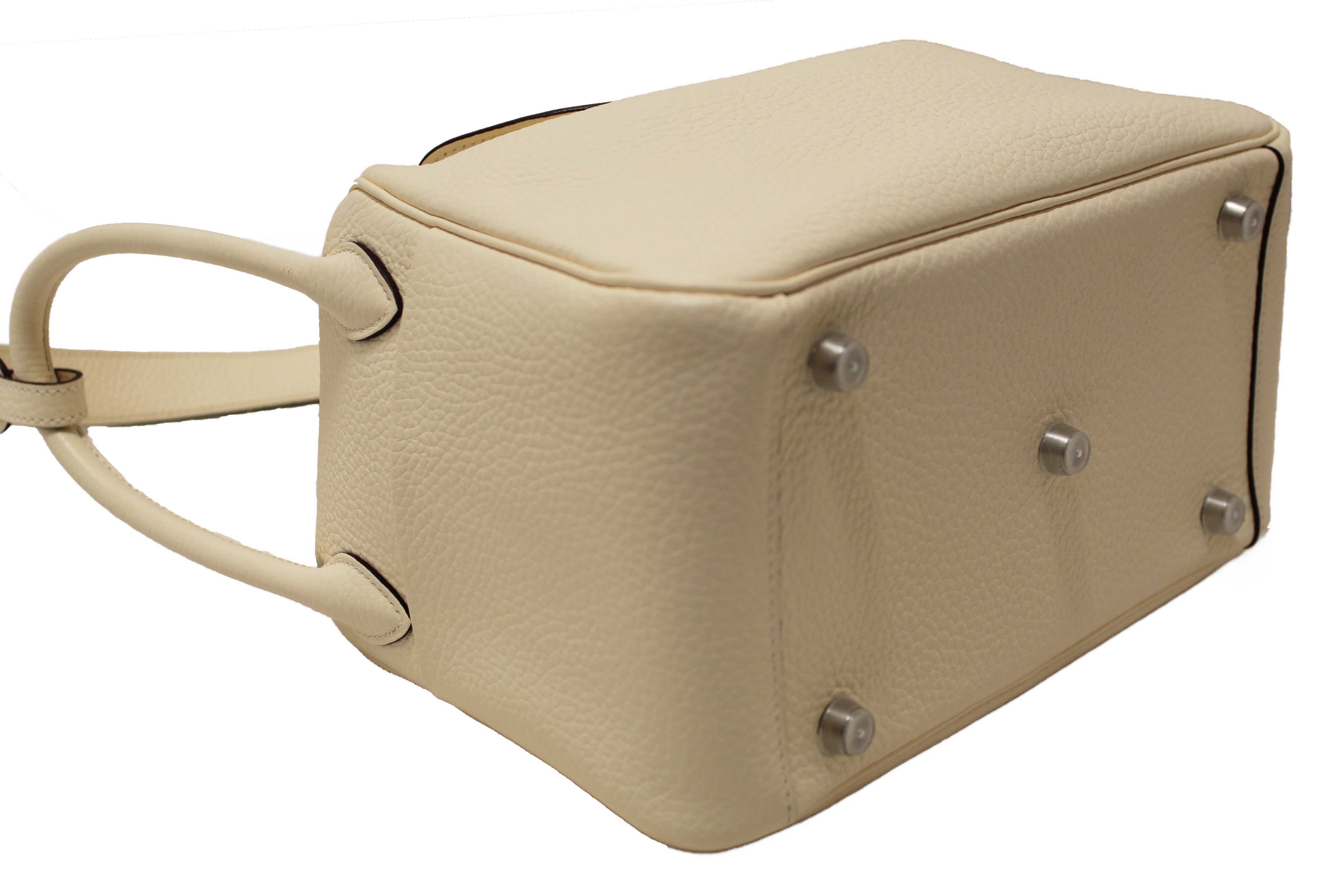 Authentic Hermes White Togo Leather Lindy 26 Handbag/Shoulder Bag