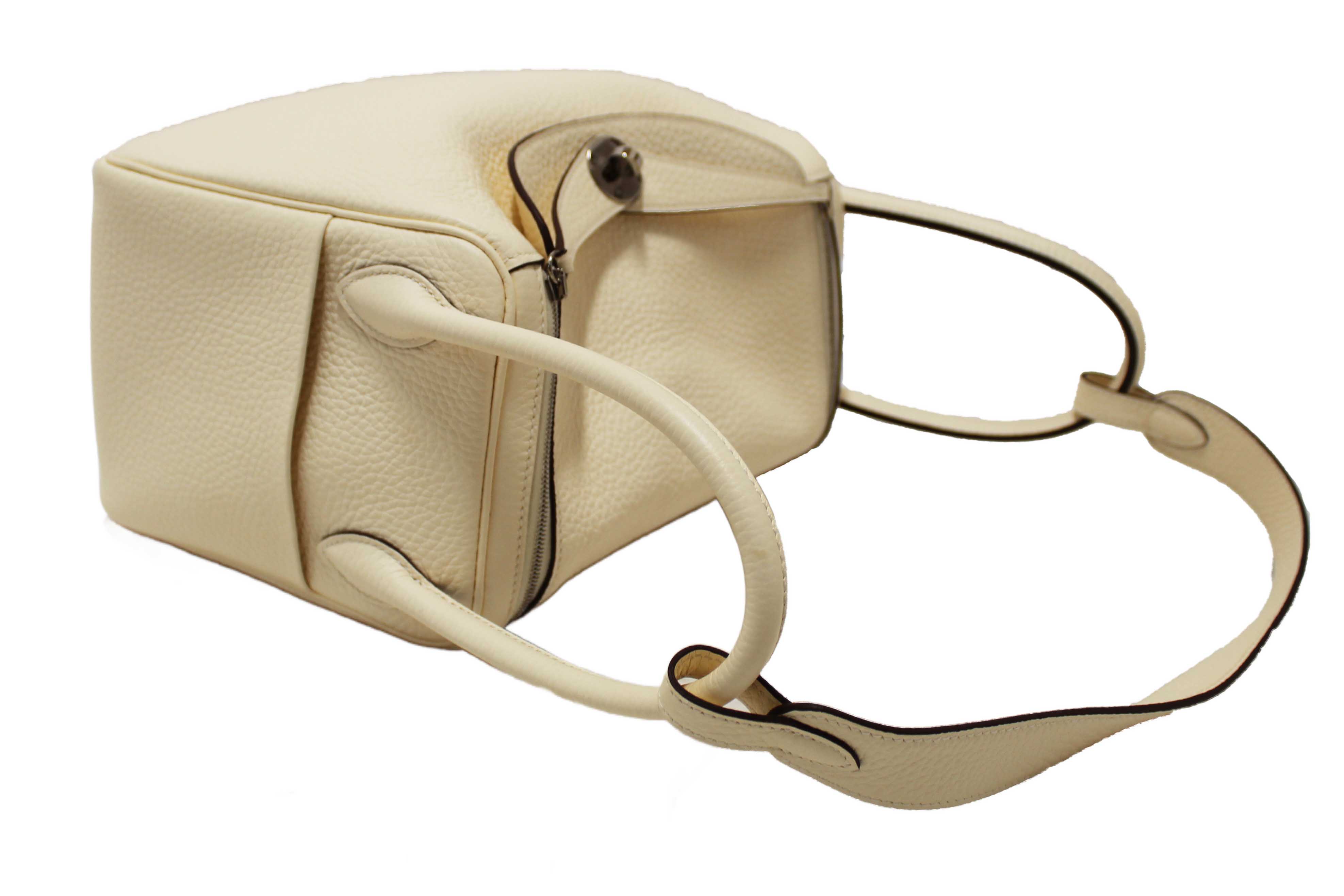 Authentic Hermes White Togo Leather Lindy 26 Handbag/Shoulder Bag