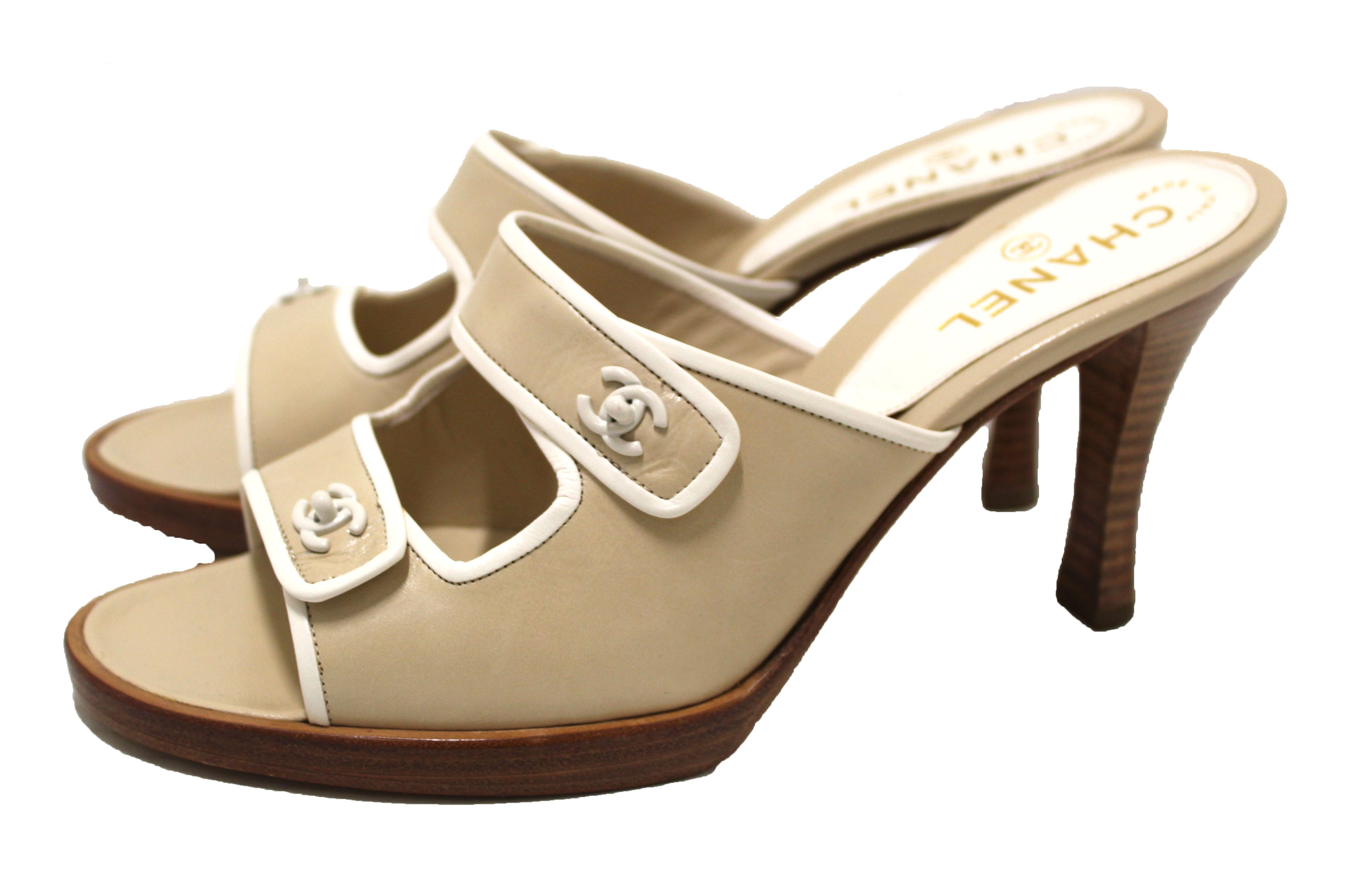 Authentic NEW Chanel Chanel Beige Leather Turnlock CC Logo Mule Strap Slide Heel Sandal 40