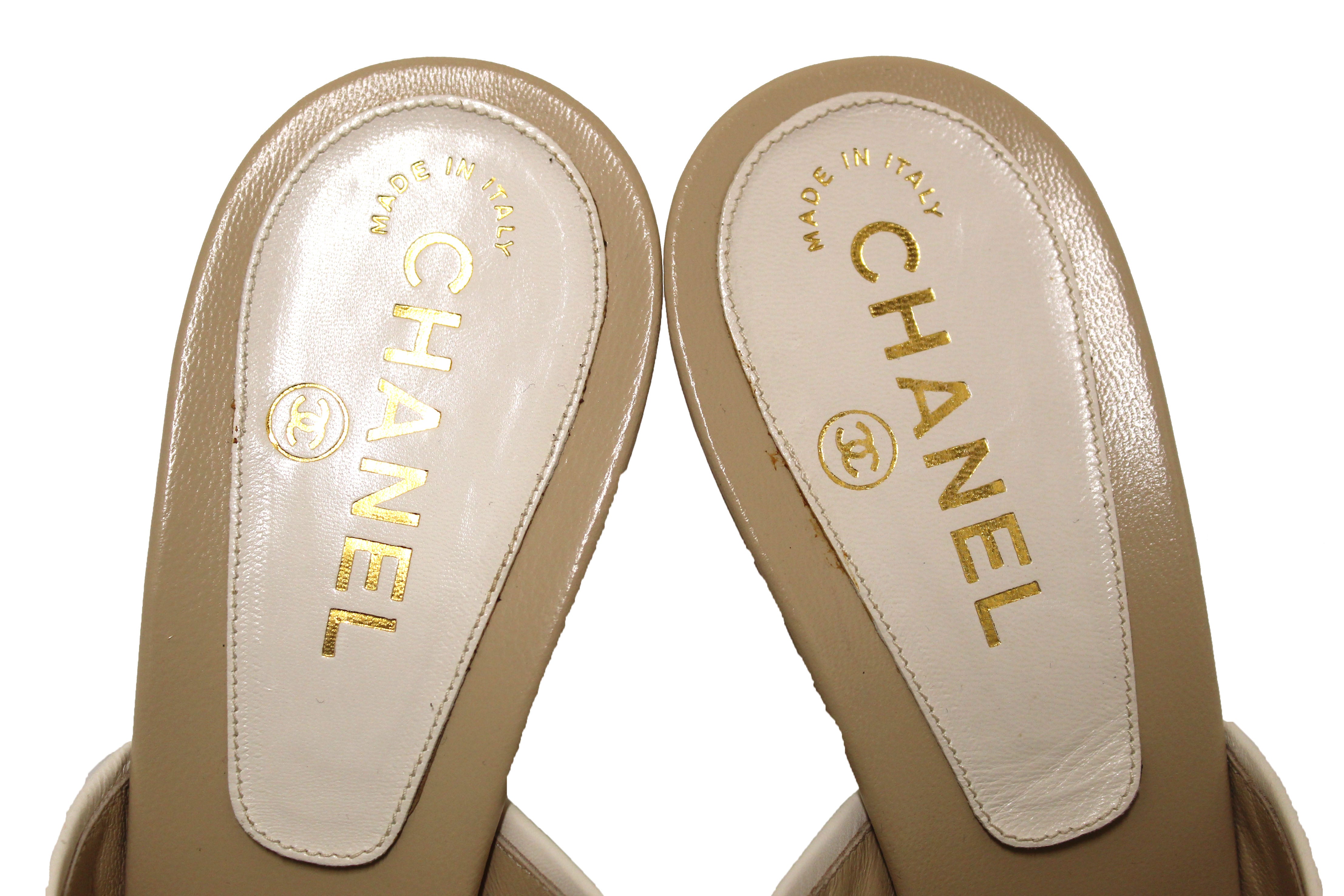 Authentic NEW Chanel Chanel Beige Leather Turnlock CC Logo Mule Strap Slide Heel Sandal 40