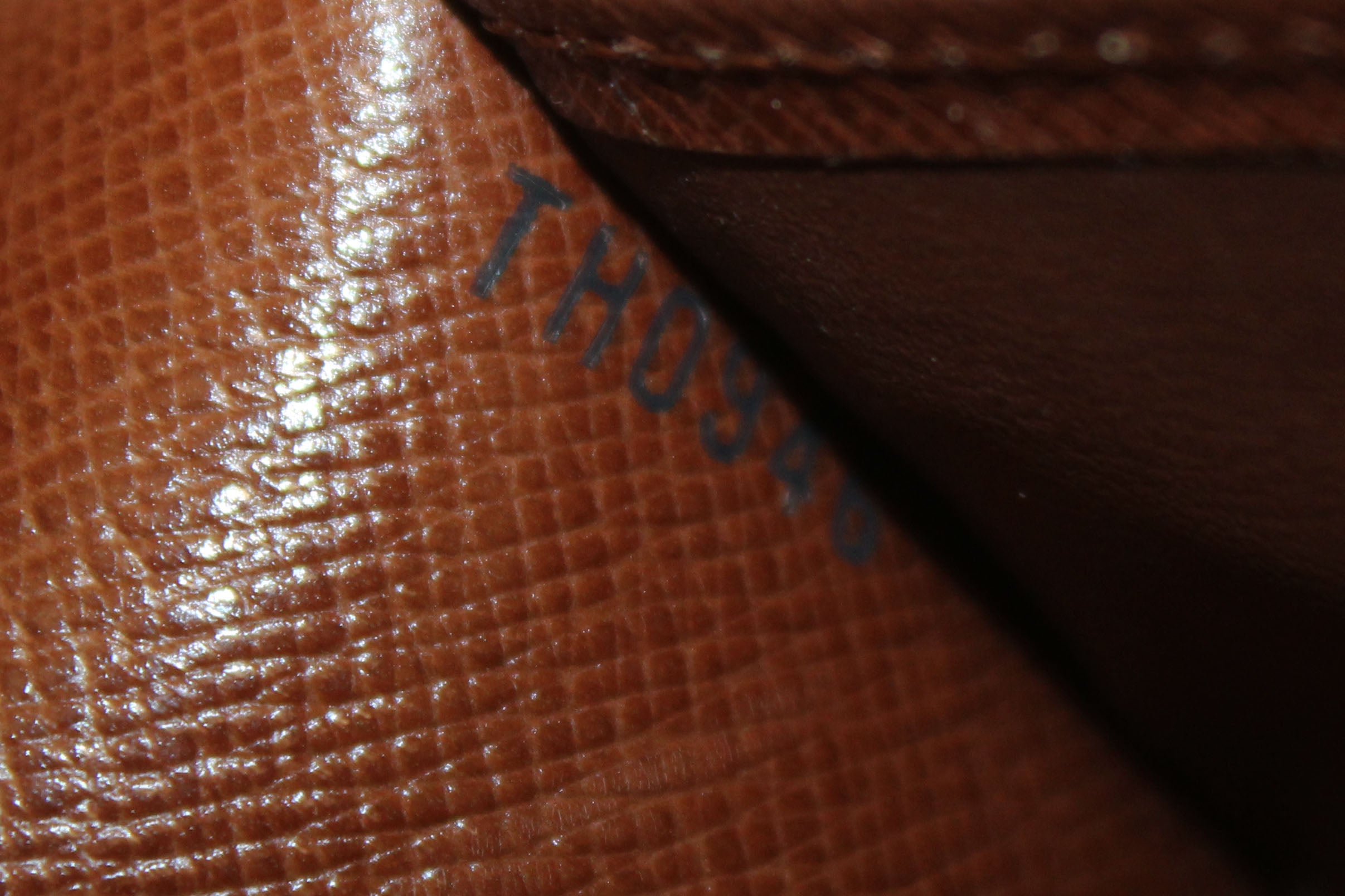 Authentic Louis Vuitton Vintage Classic Monogram Canvas PTI Long Flap Wallet
