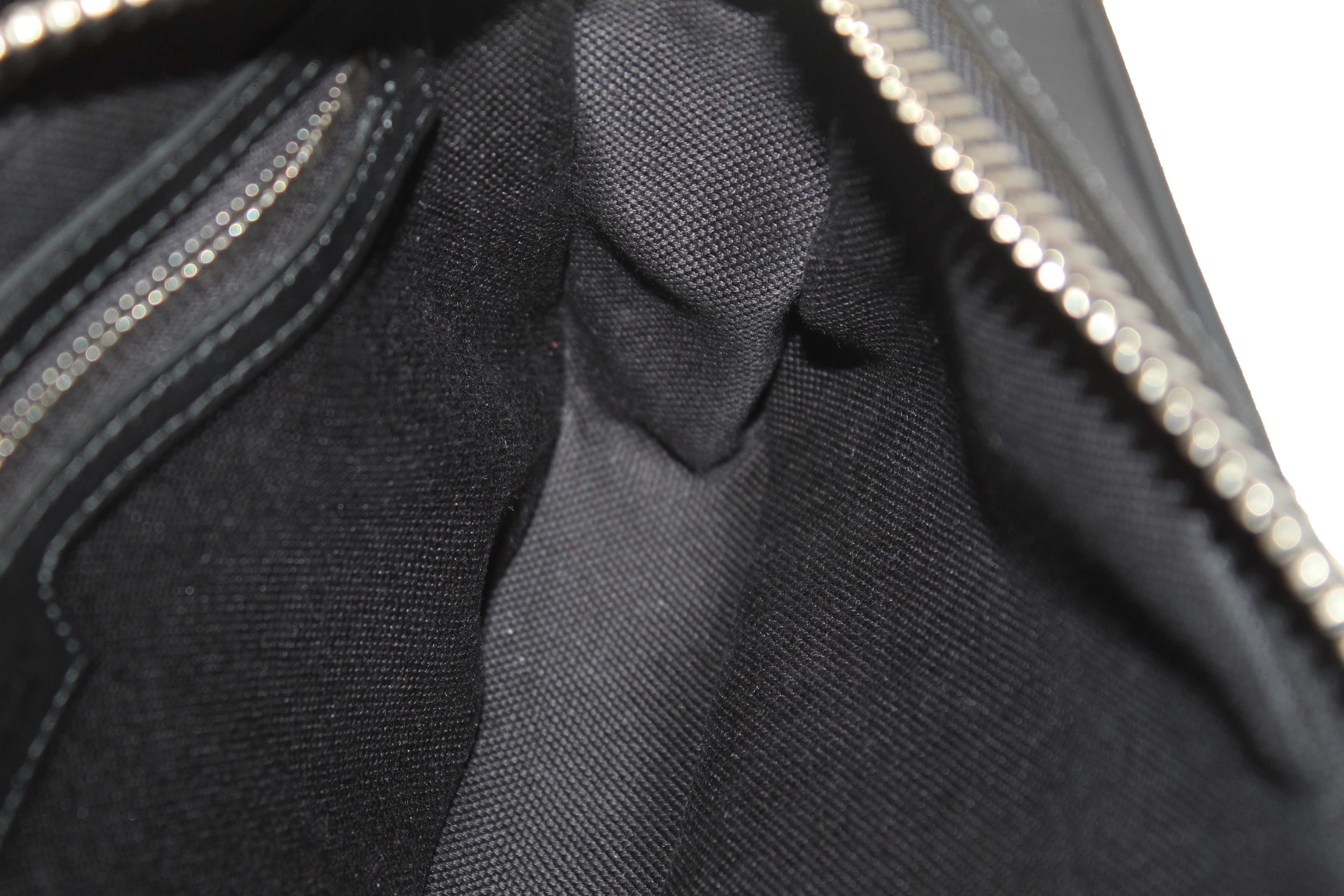 Authentic Gucci Black GG Supreme Belt Bag 474298