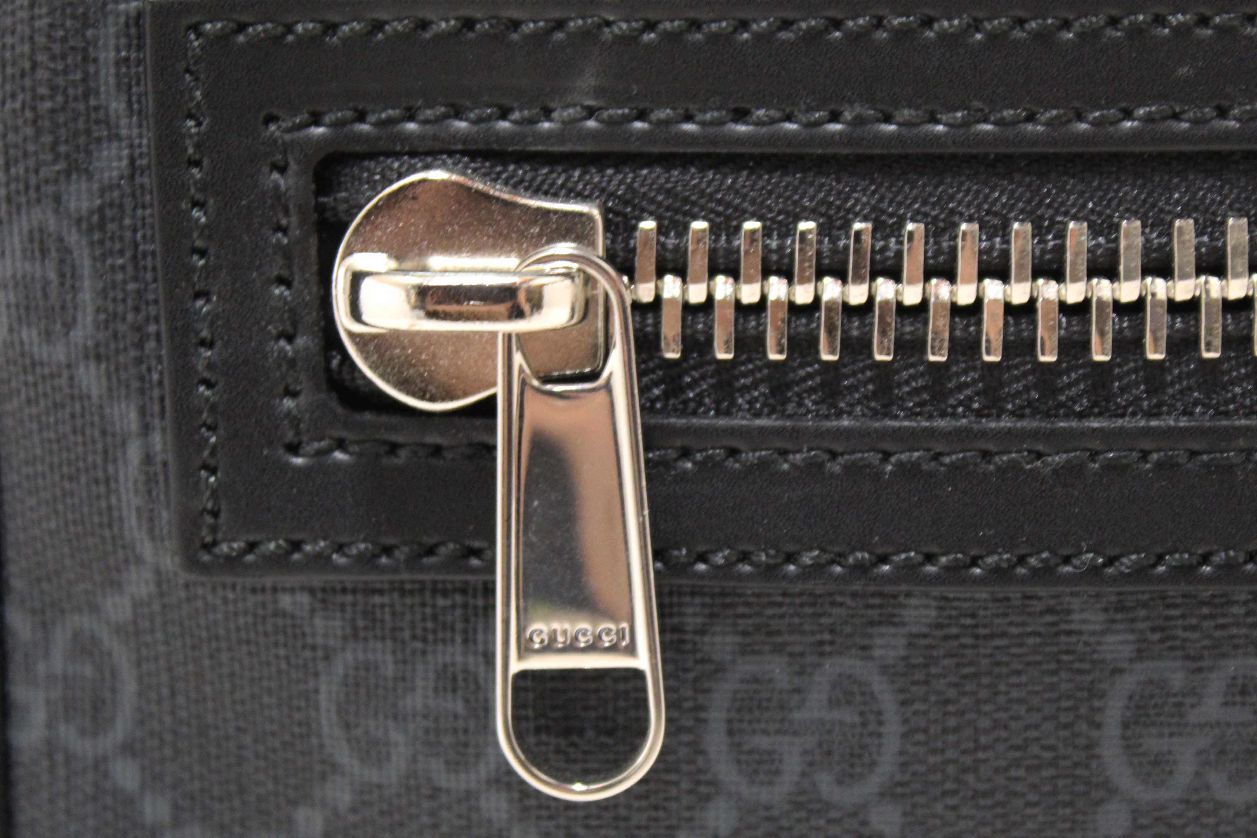 Authentic Gucci Black GG Supreme Belt Bag 474298