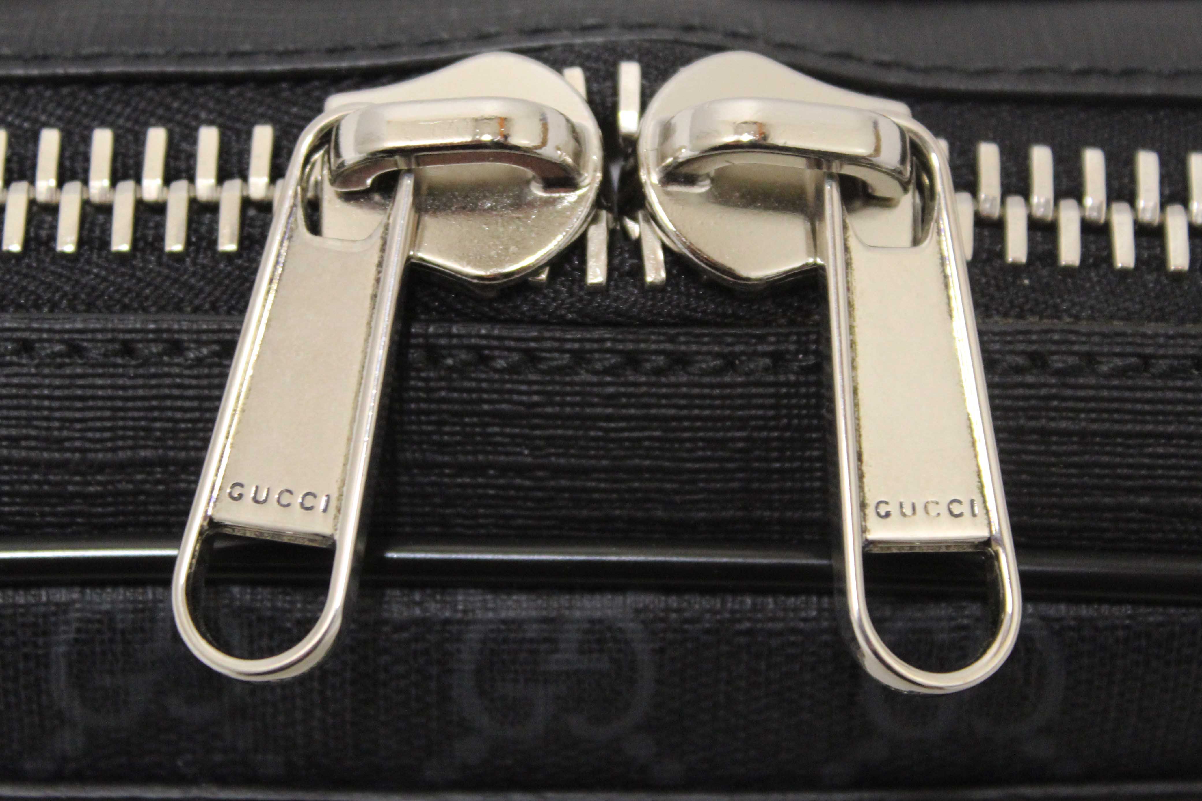 Authentic Gucci Black GG Supreme Belt Bag 474298