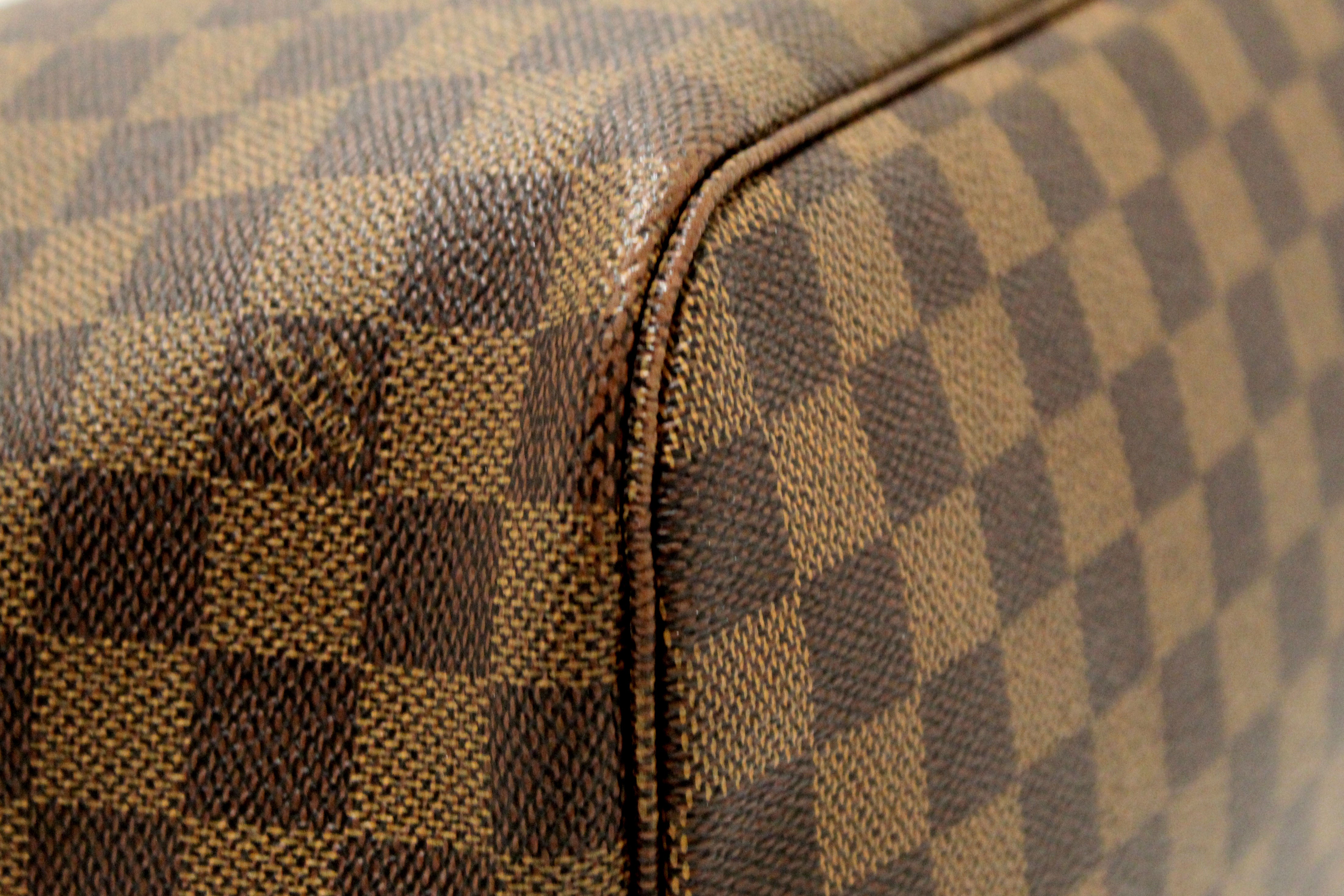 Authentic Louis Vuitton Damier Ebene Neverfull MM Shoulder Bag