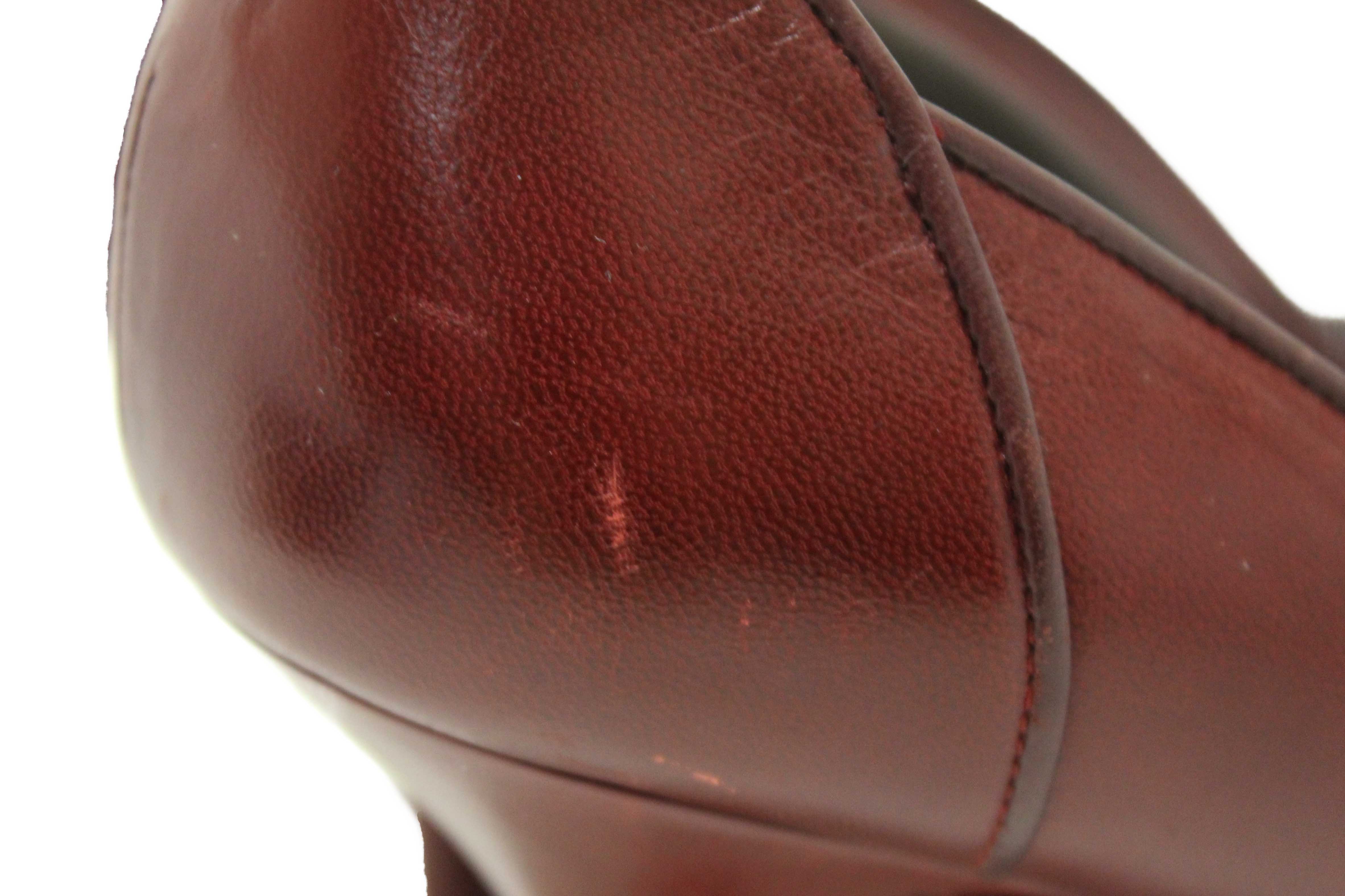 Authentic Salvatore Ferragamo Burgandy Leather Matilde Pointed Pumps Size 7C