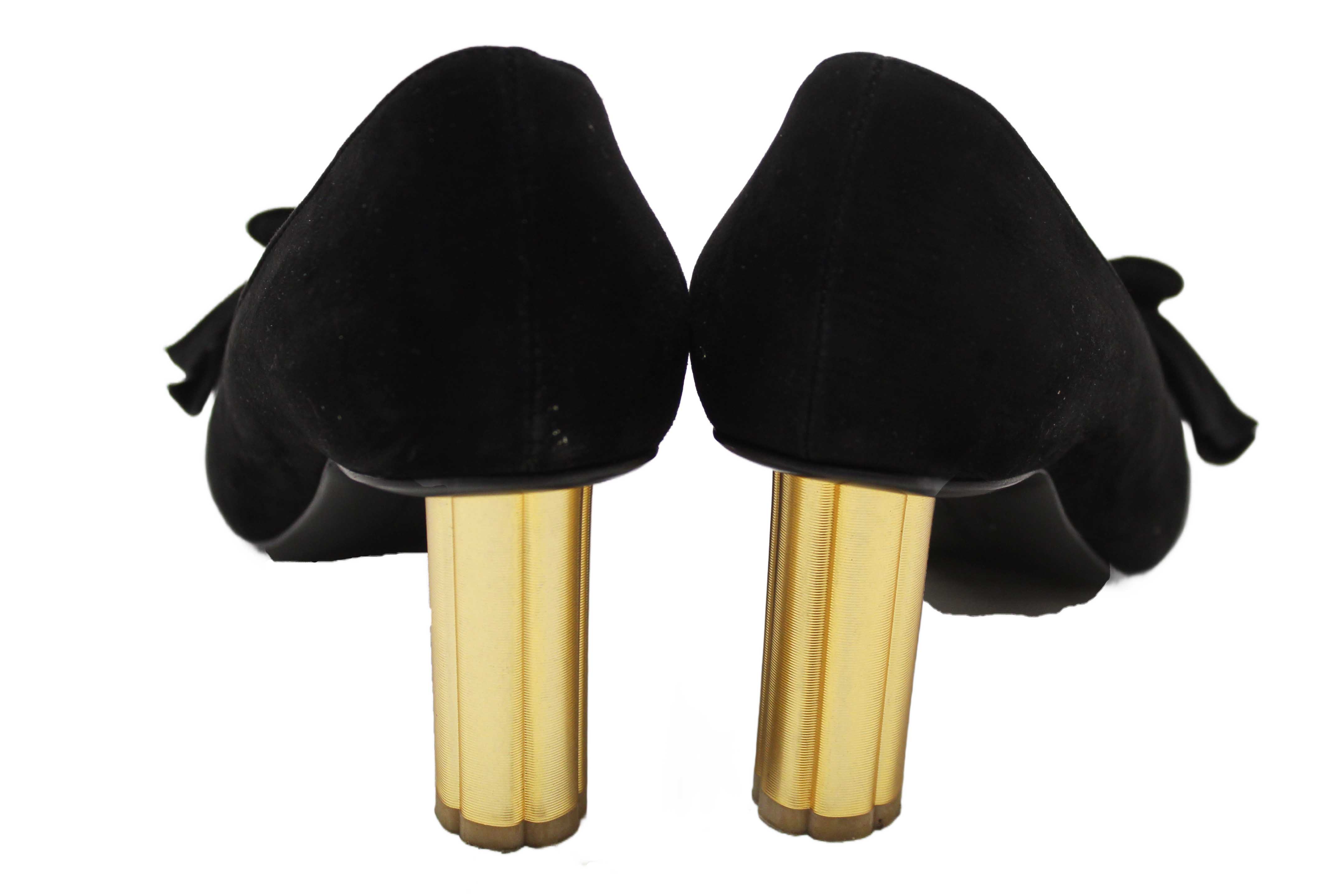 Authentic Salvatore Ferragamo Black Suede Garlate Block Heel Pump Size 7C