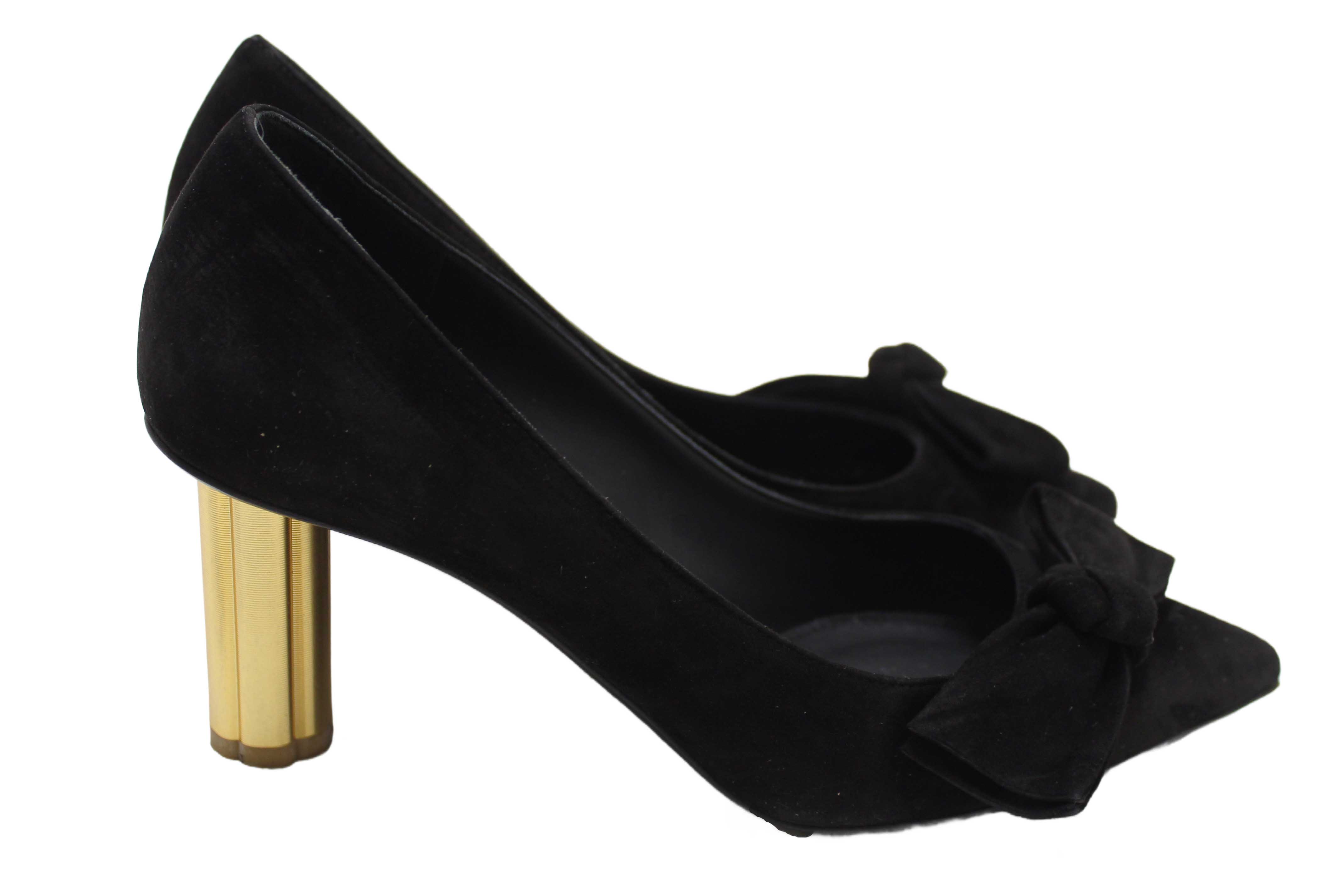 Authentic Salvatore Ferragamo Black Suede Garlate Block Heel Pump Size 7C