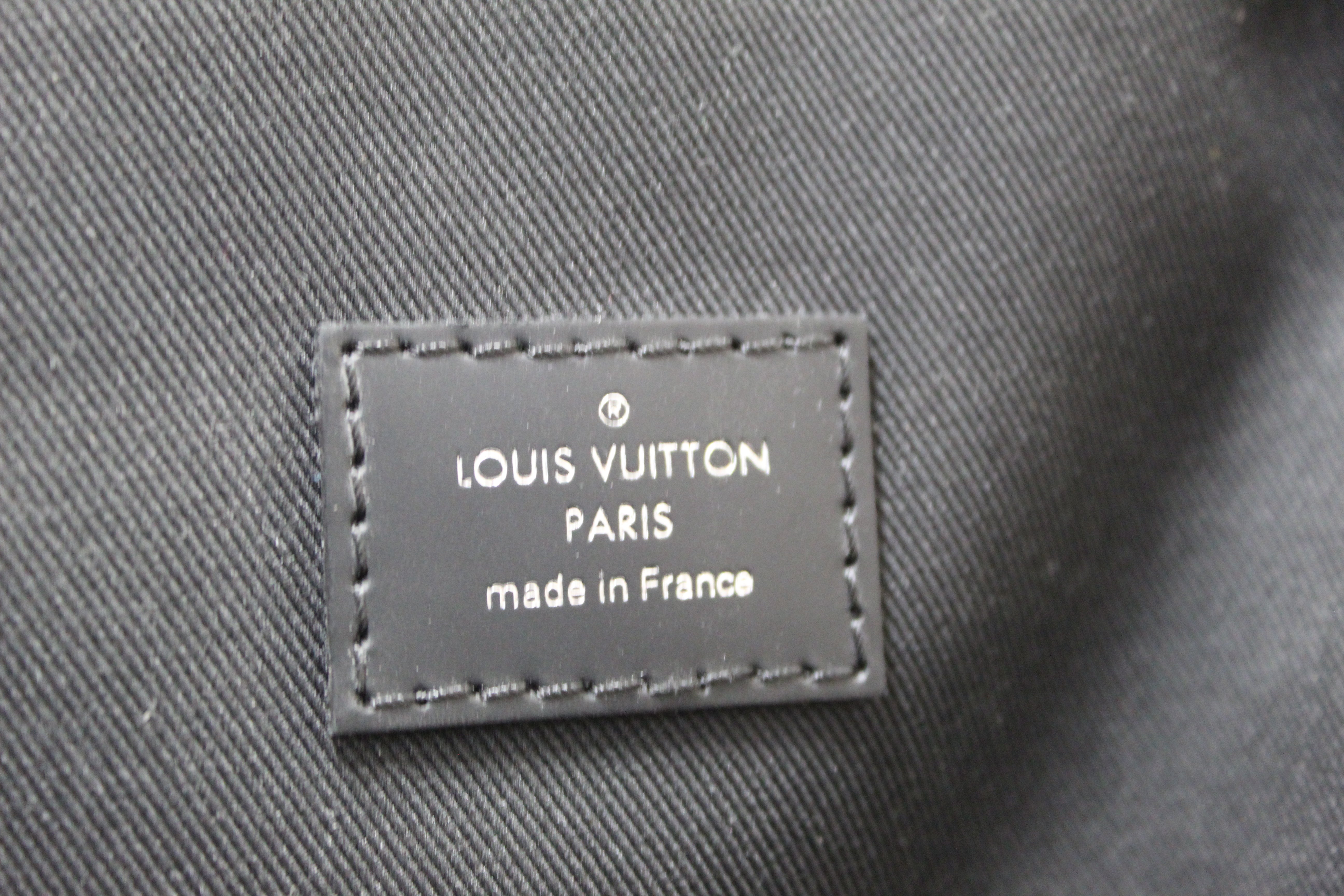 Louis Vuitton Sling Bag Avenue Damier Graphite Giant White in