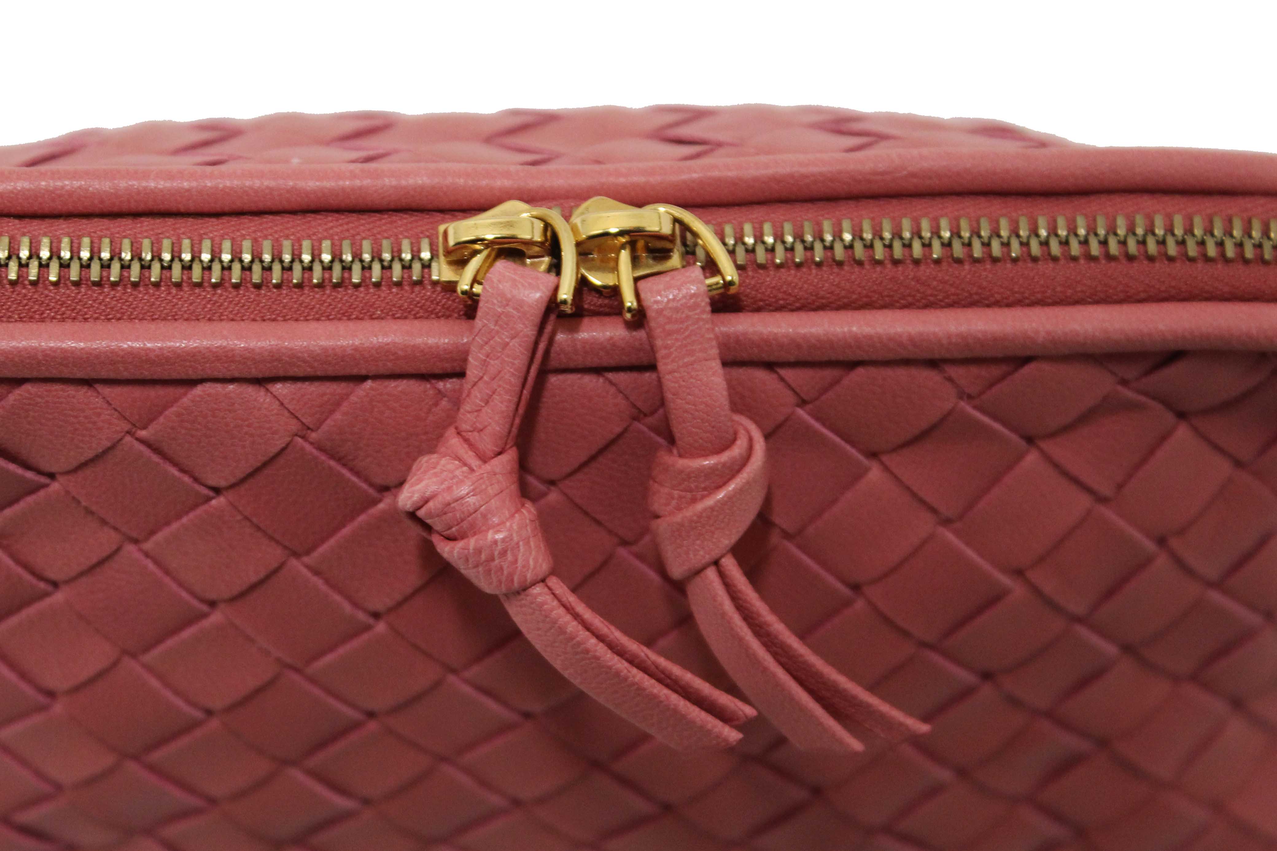 Authentic Bottega Veneta Dusty Pink Intreciciato Leather Cosmetic Pouch