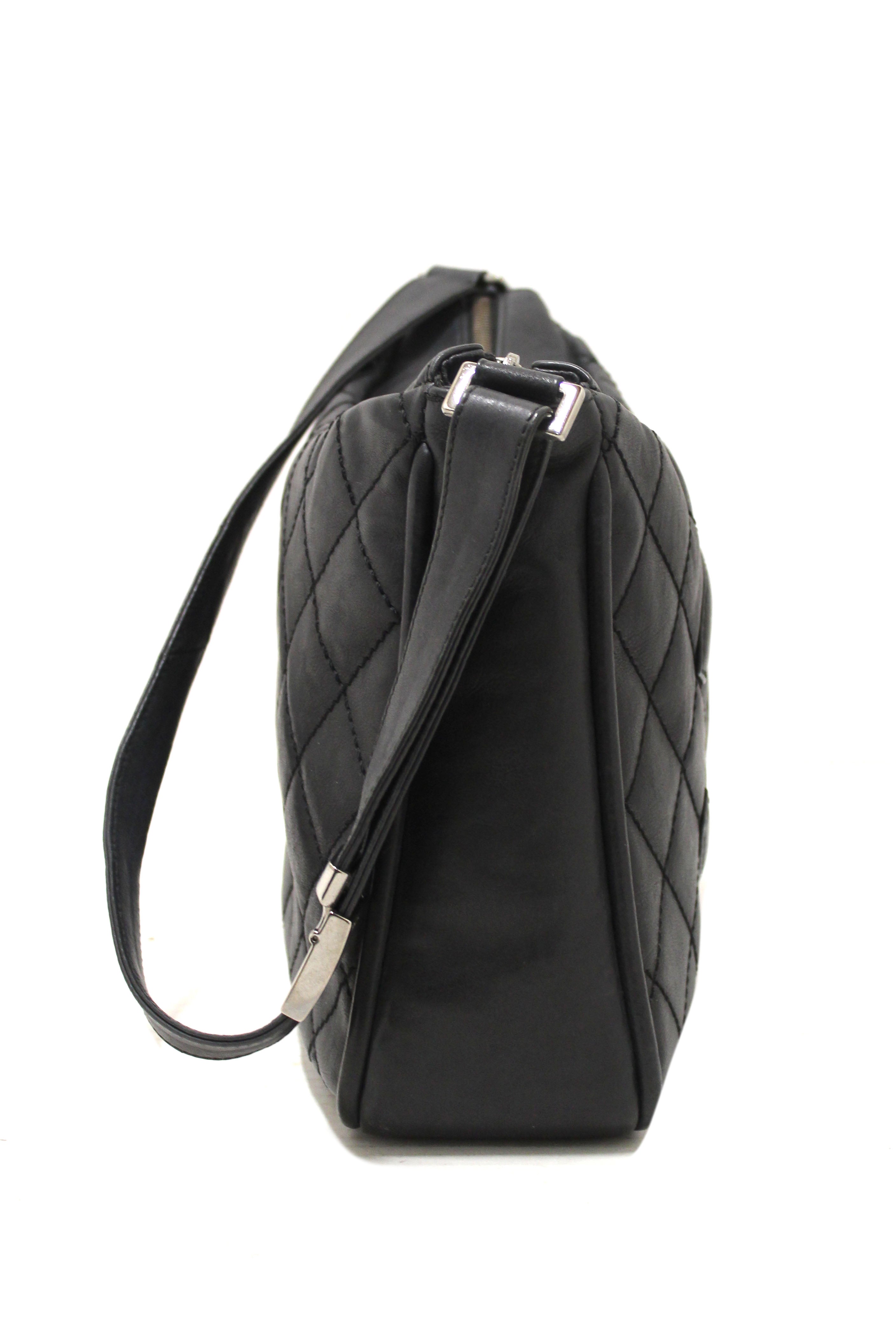 Authentic Chanel Vintage Black Wild Stitch Quilted Calfskin Leather CC Timeless Shoulder Bag