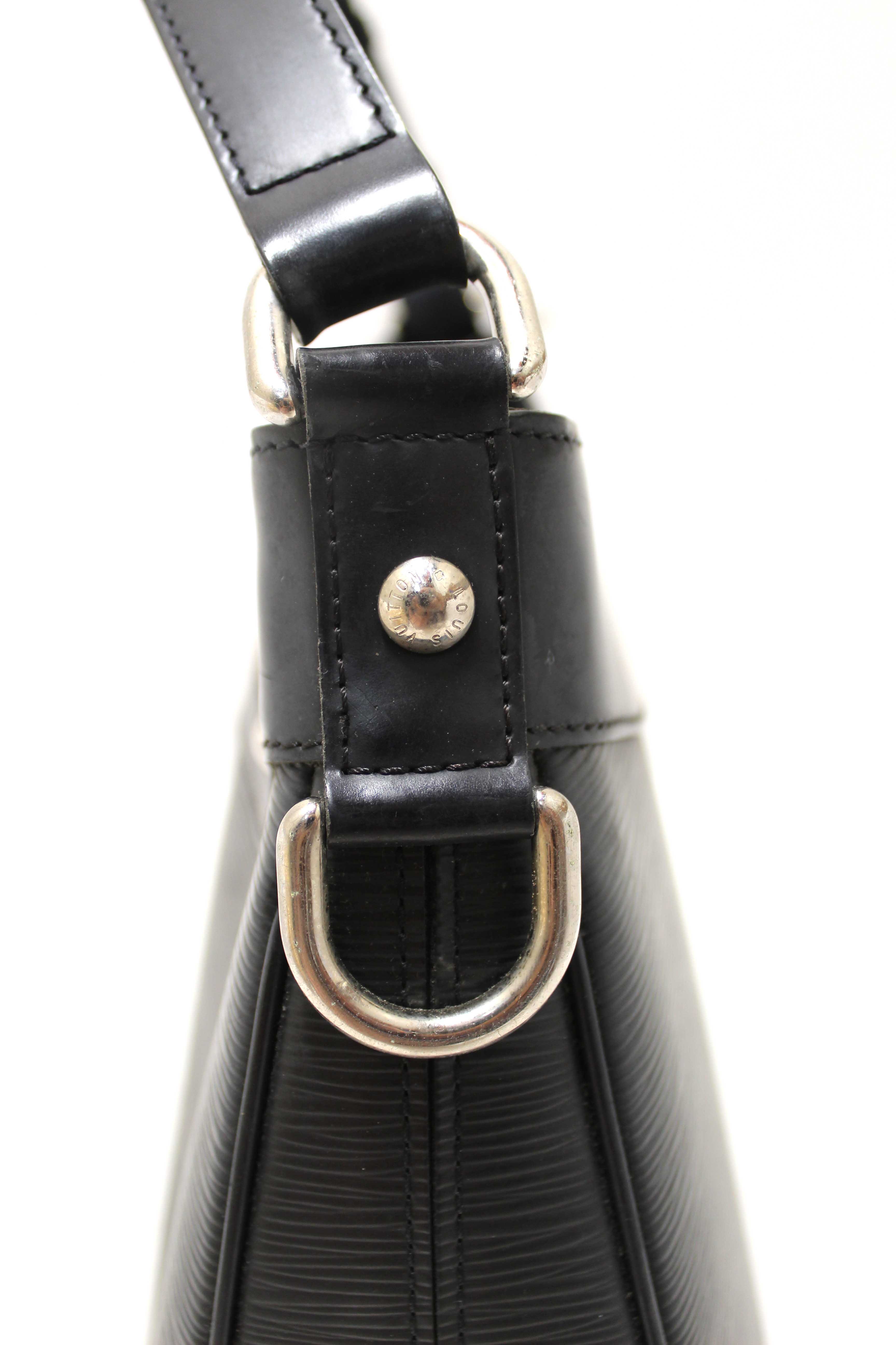 Authentic Louis Vuitton Black Epi Leather Turenne GM Shoulder Bag