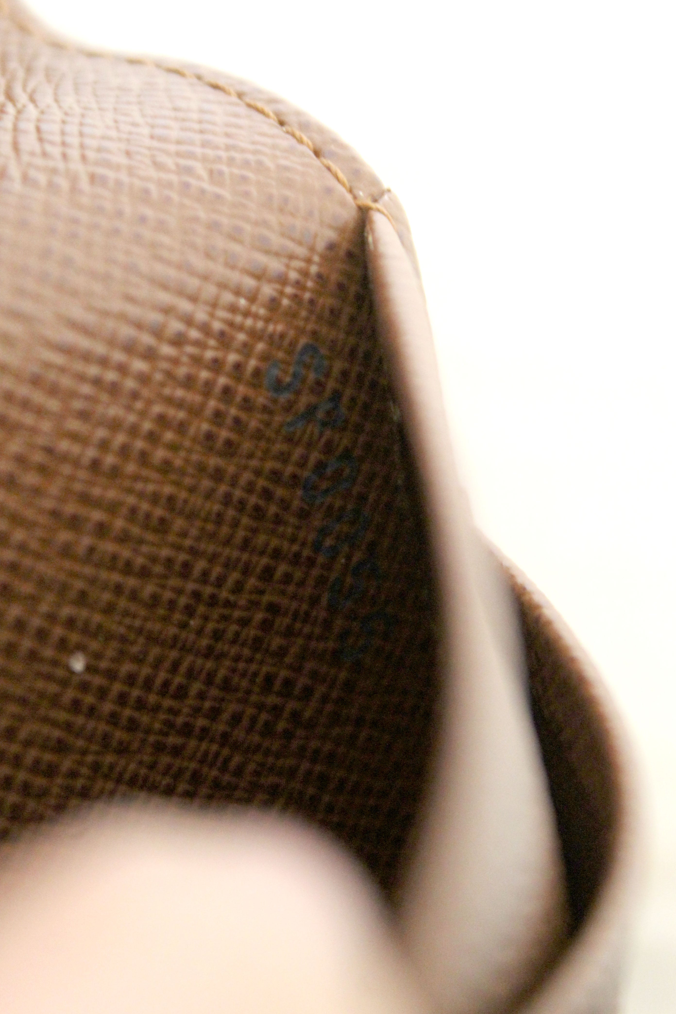 Authentic Louis Vuitton Monogram Vintage Porte Papier Zipper Wallet