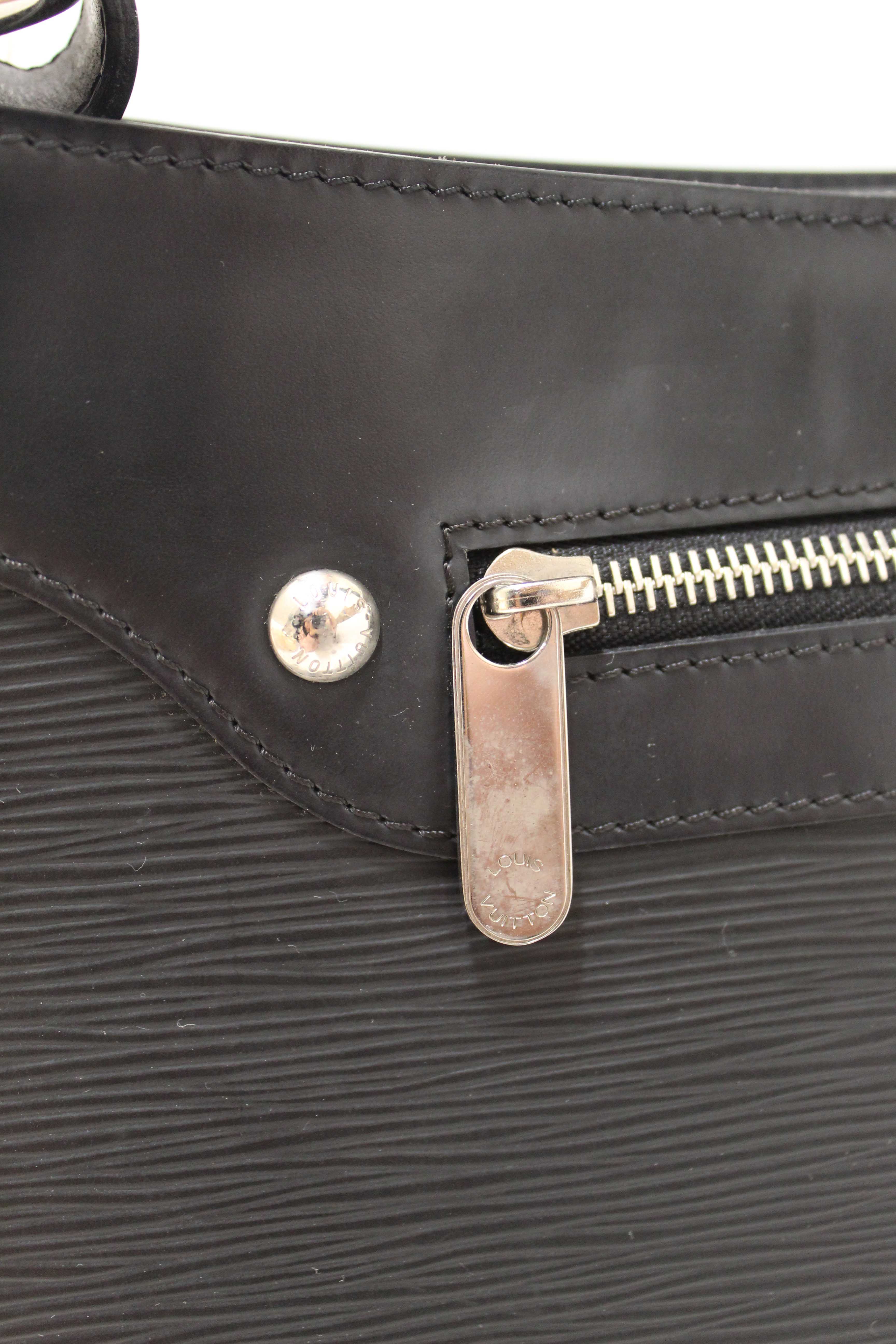 Authentic Louis Vuitton Black Epi Leather Turenne GM Shoulder Bag