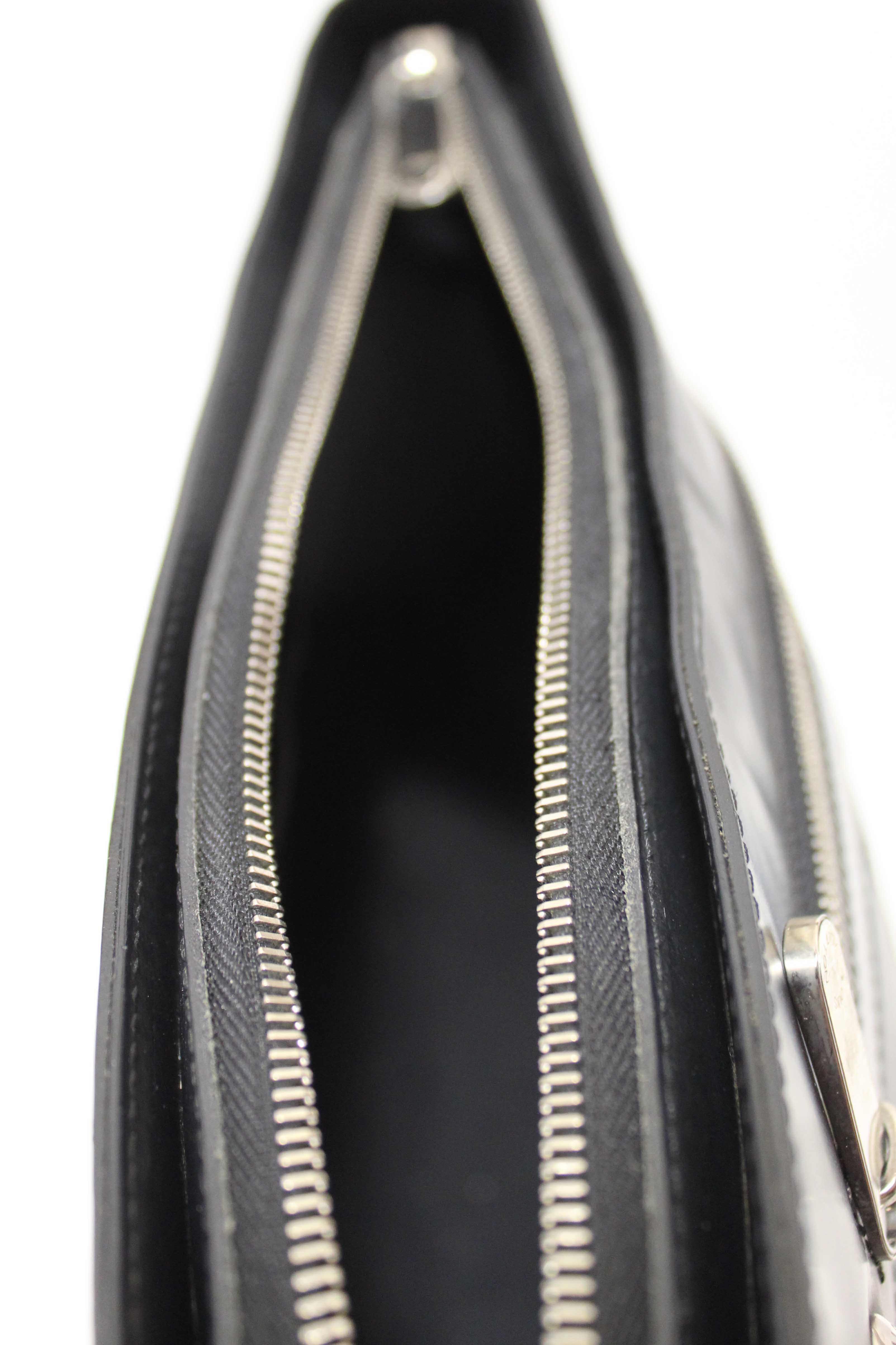 Authentic Louis Vuitton Black Epi Leather Turenne GM Shoulder Bag