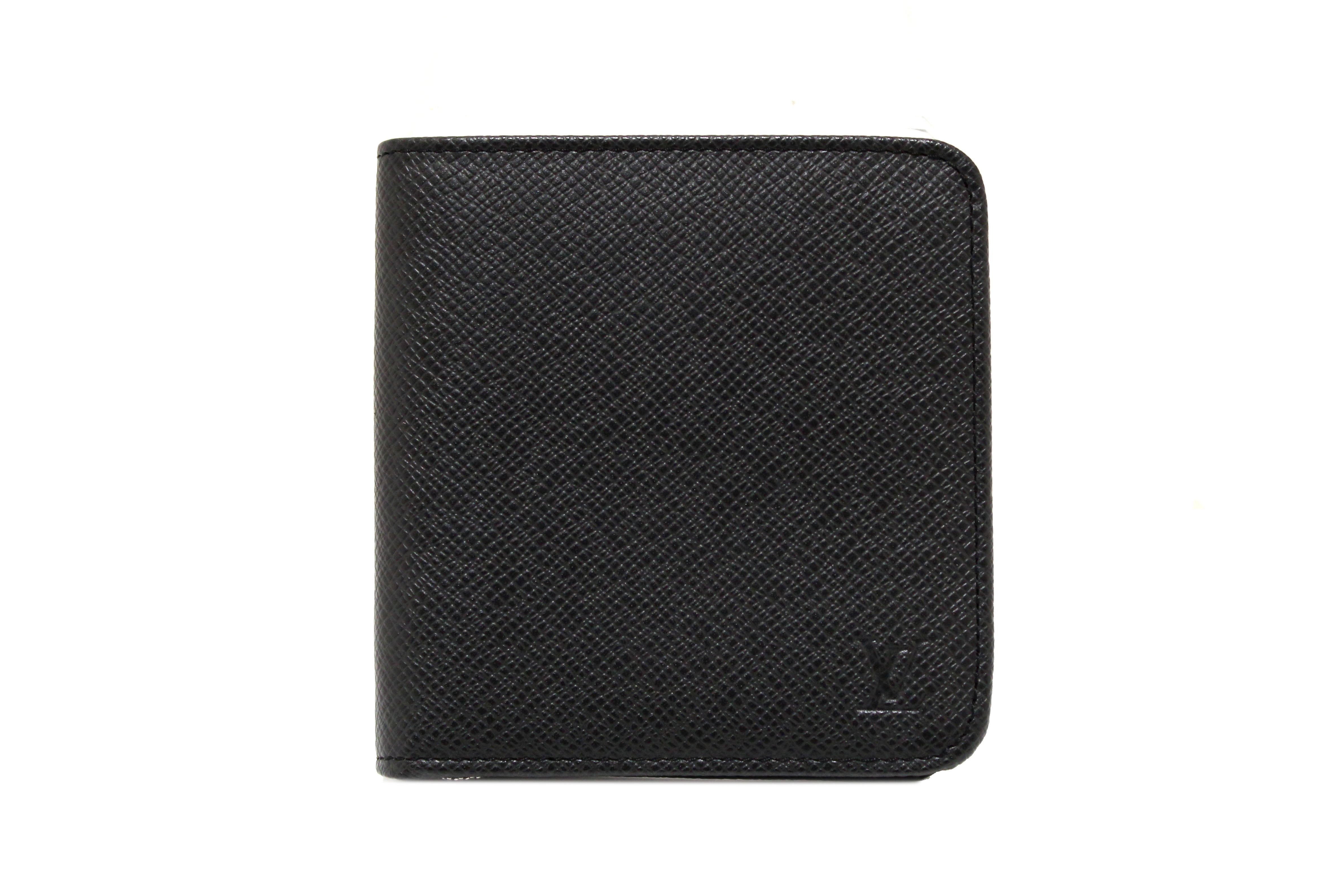 Authentic Louis Vuitton Black Taiga Leather Compact Zippy Men Wallet