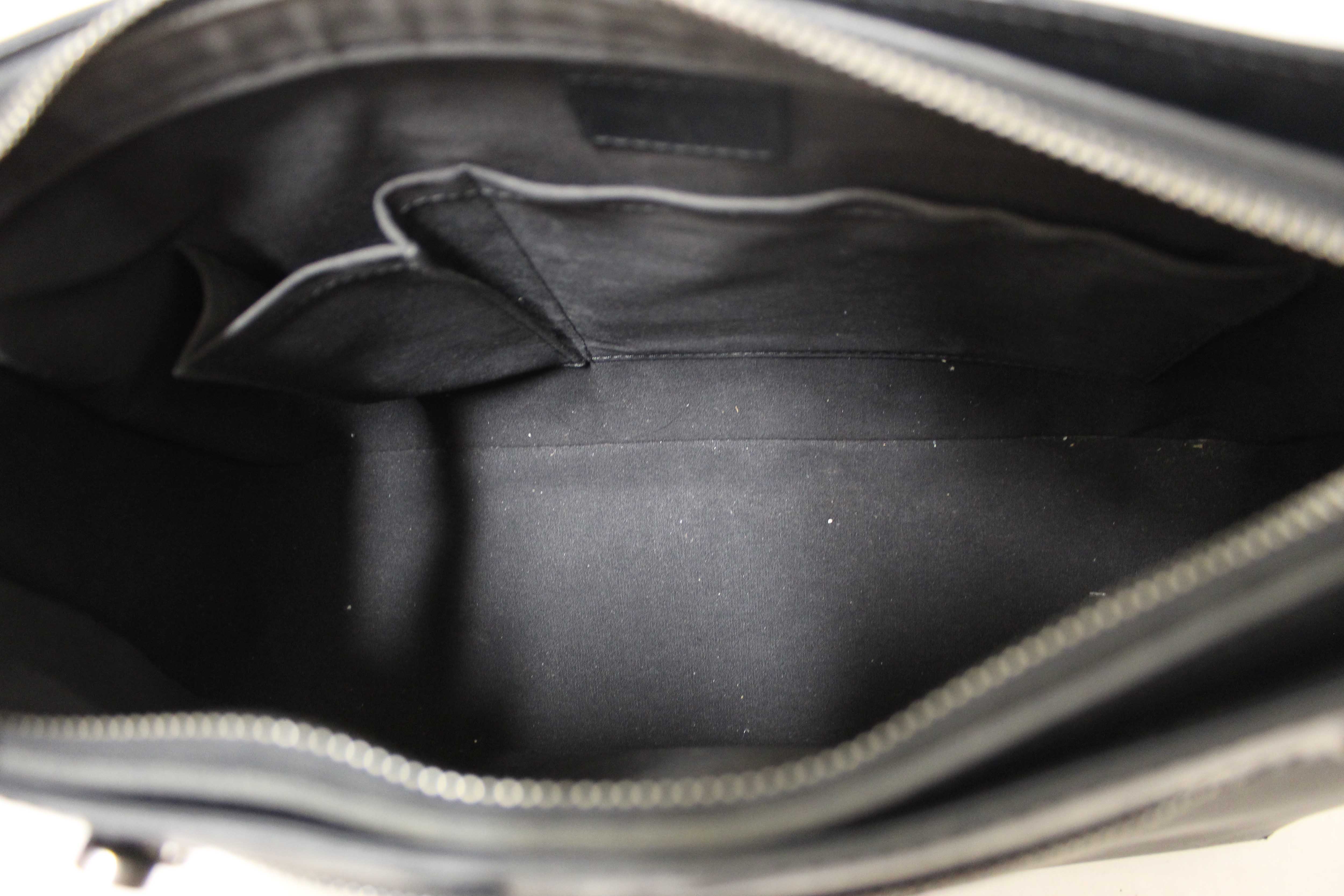 Authentic Louis Vuitton Black Epi Leather Turenne GM Shoulder Bag