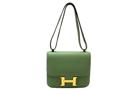 Authentic Hermes Green Vert Criquet Evercolor Leather Constance 24 Shoulder Bag