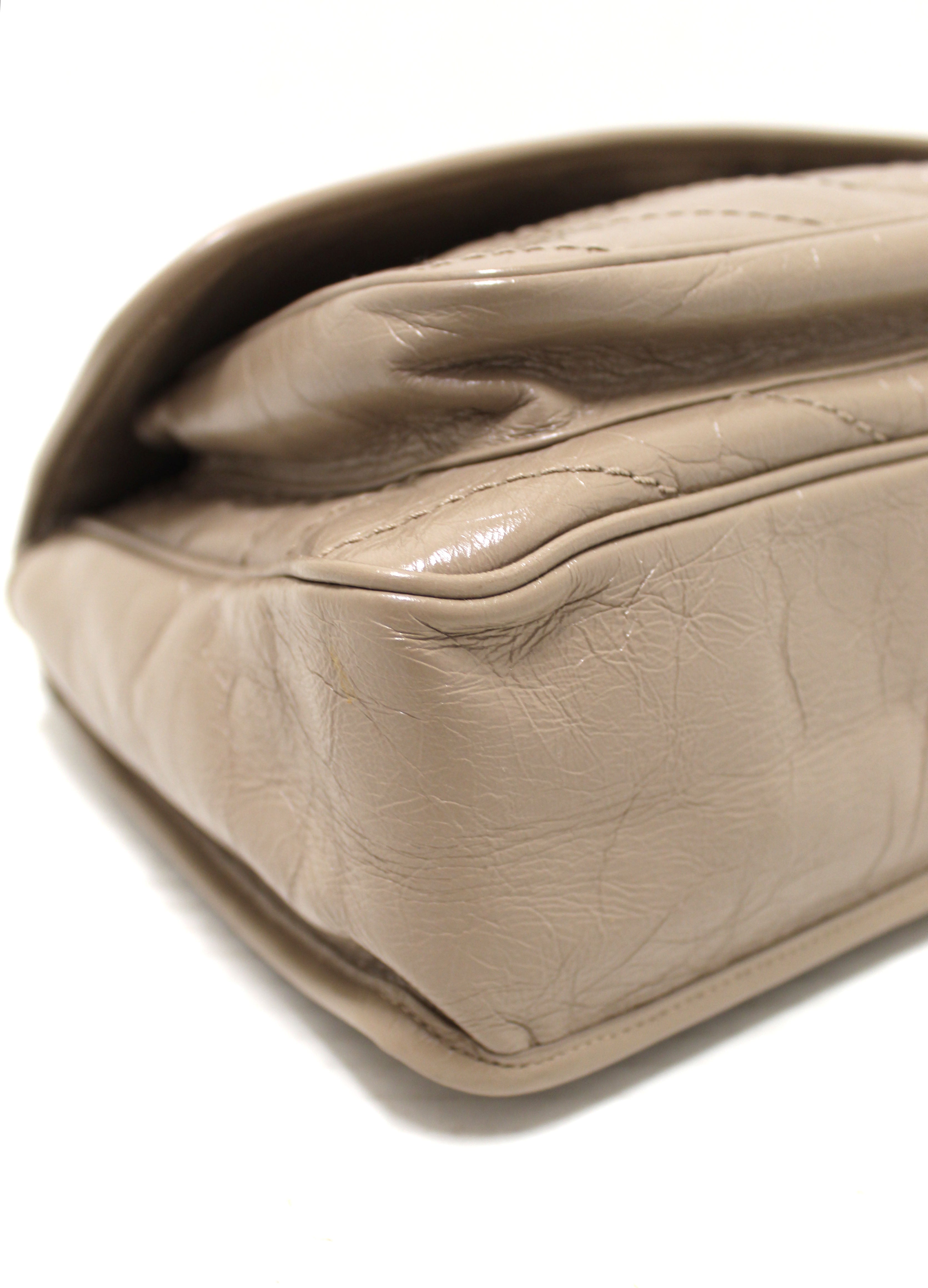 Authentic Yves Saint Laurent Ysl Greyish Brown Chevron Quilted Vinatge Leather Medium Niki Bag