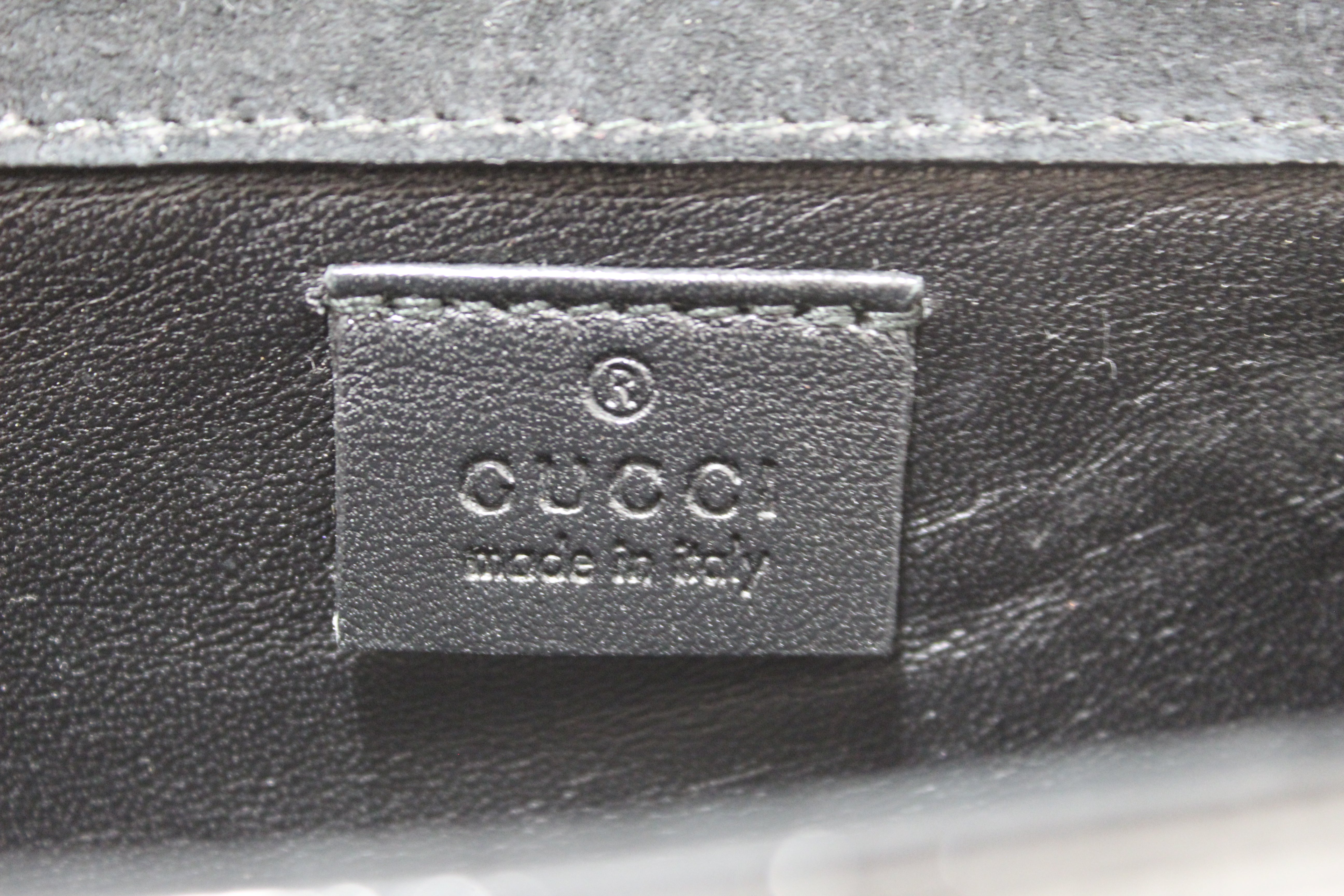 Authentic Gucci Black Patent MicroGuccissima Small Broadway Clutch