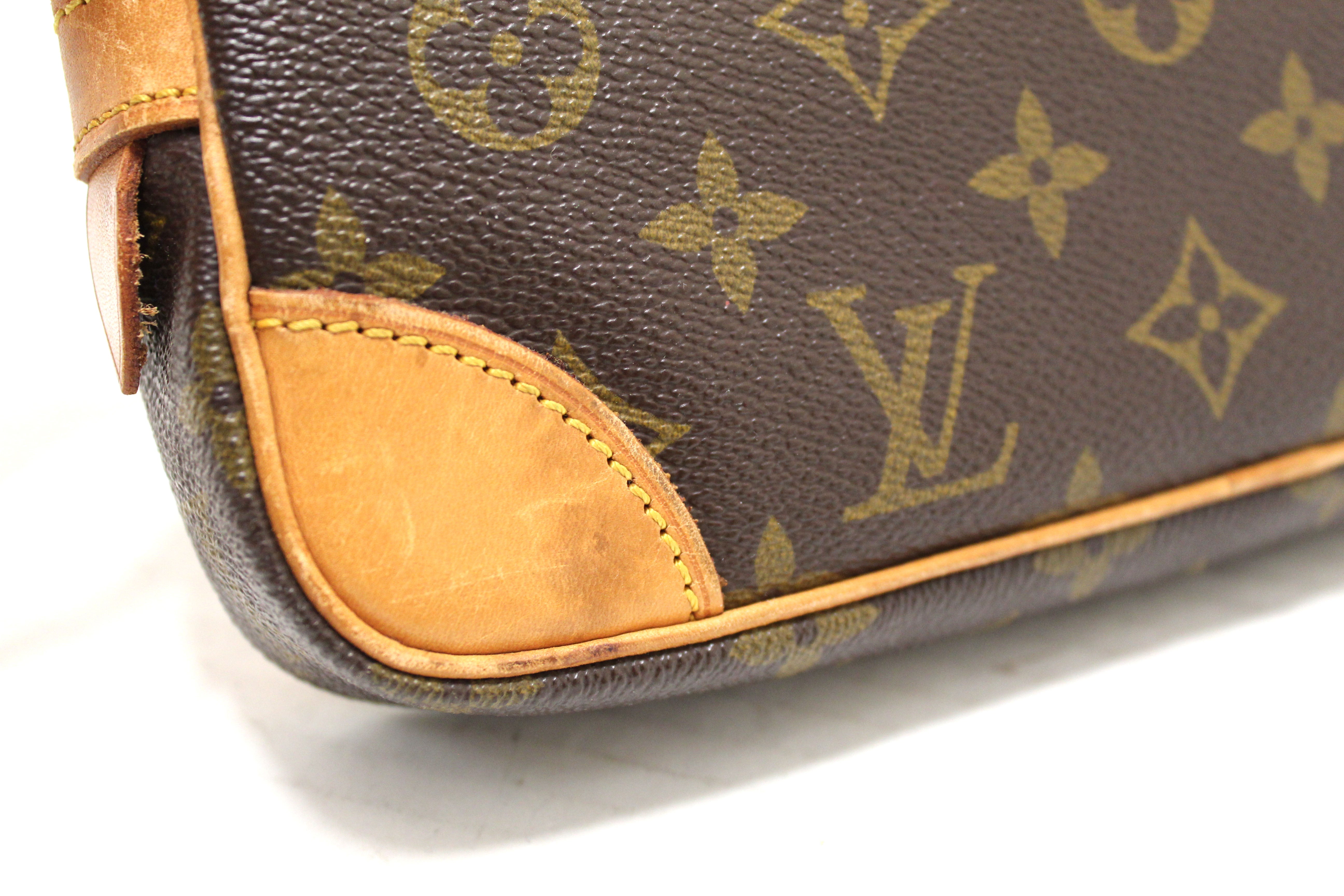 Louis Vuitton Monogram Pochette Marly Dragonne Wristlet Pouch Leather  ref.297651 - Joli Closet