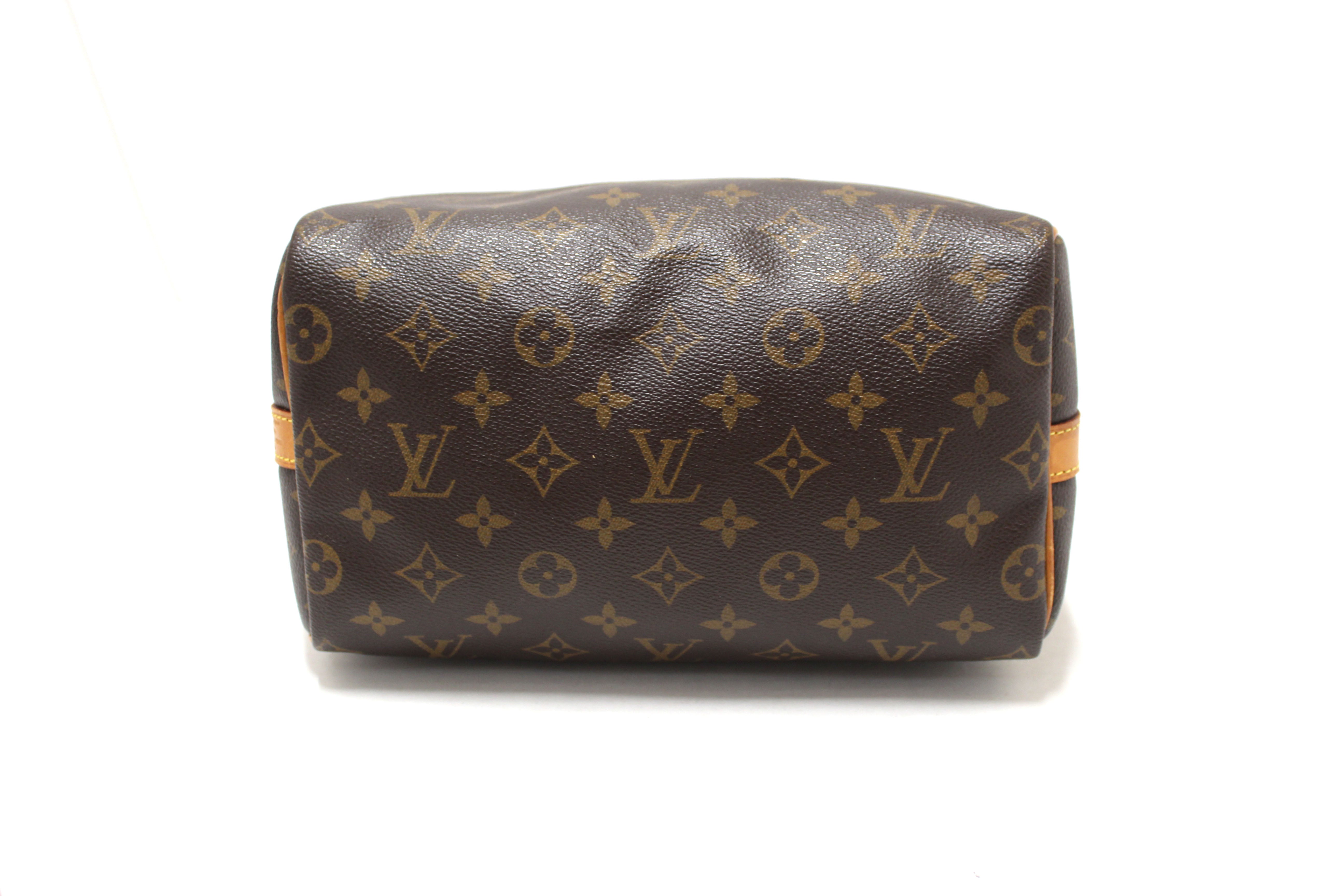 Authentic Louis Vuitton Classic Monogram Speedy 25 Bandouliere Bag