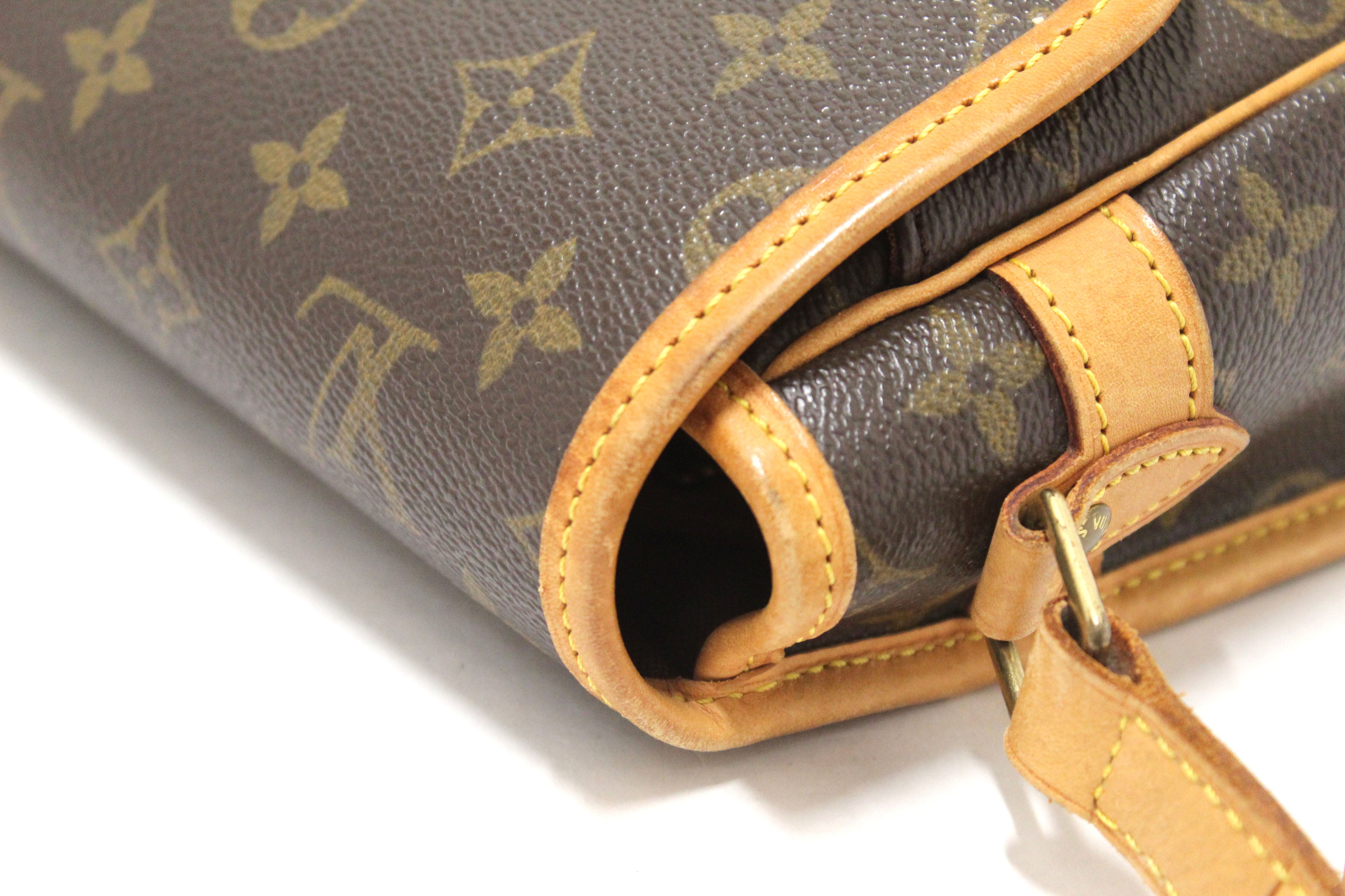 Authentic Louis Vuitton Classic Monogram Sologne Messenger Bag