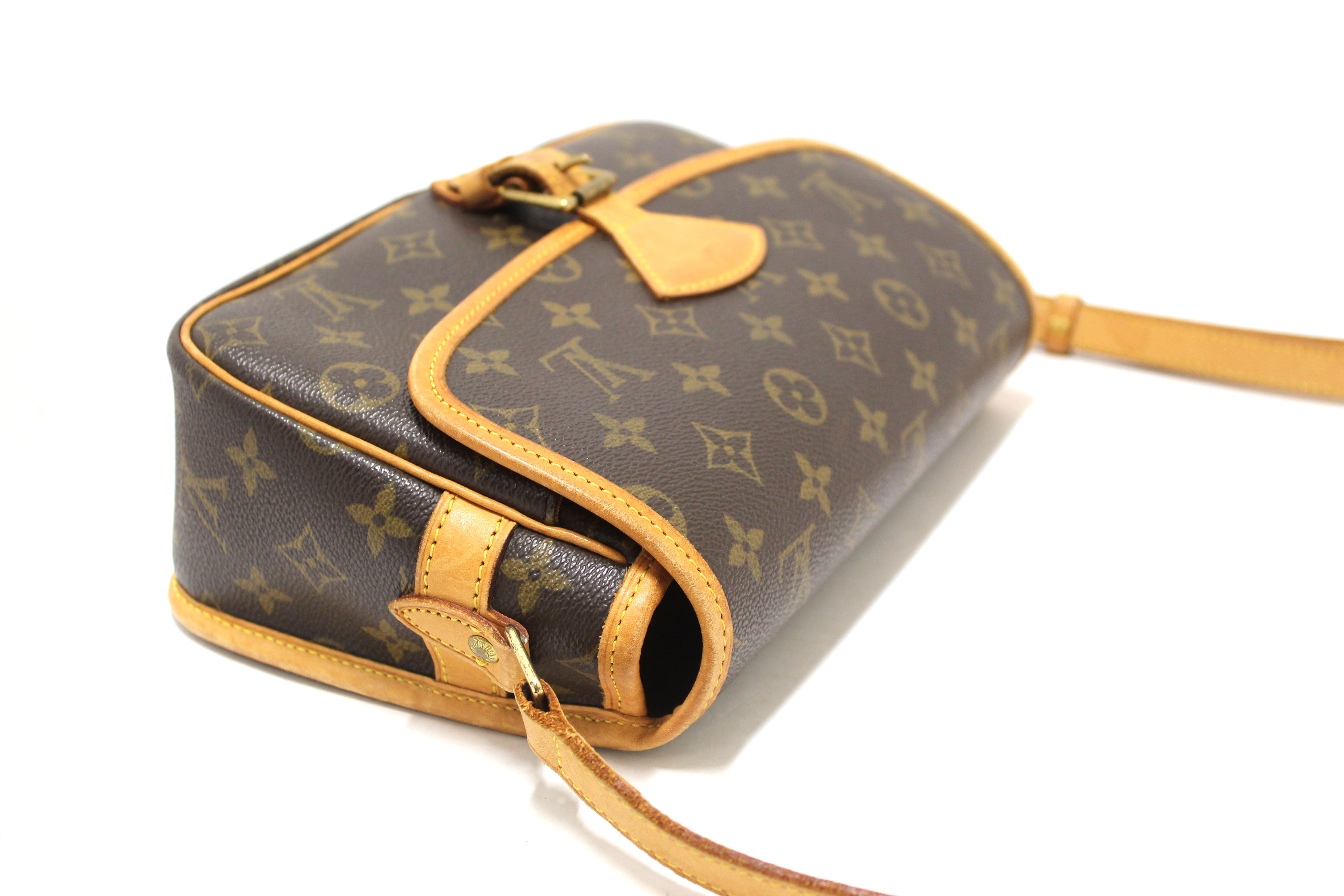 Authentic Louis Vuitton Classic Monogram Sologne Messenger Bag