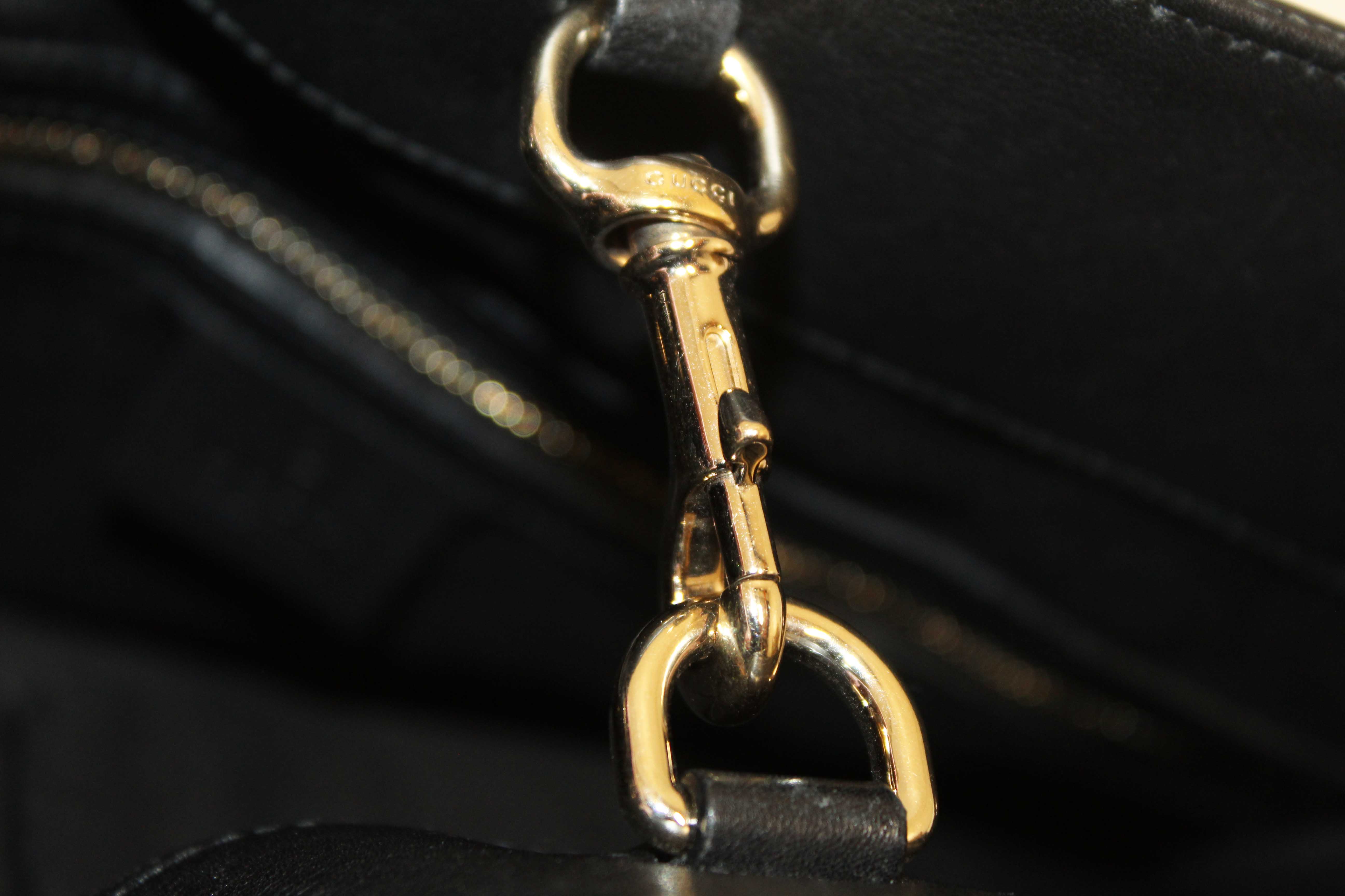 Authentic Gucci Black Patent Leather Medium Soho Chain Shoulder Bag 308982