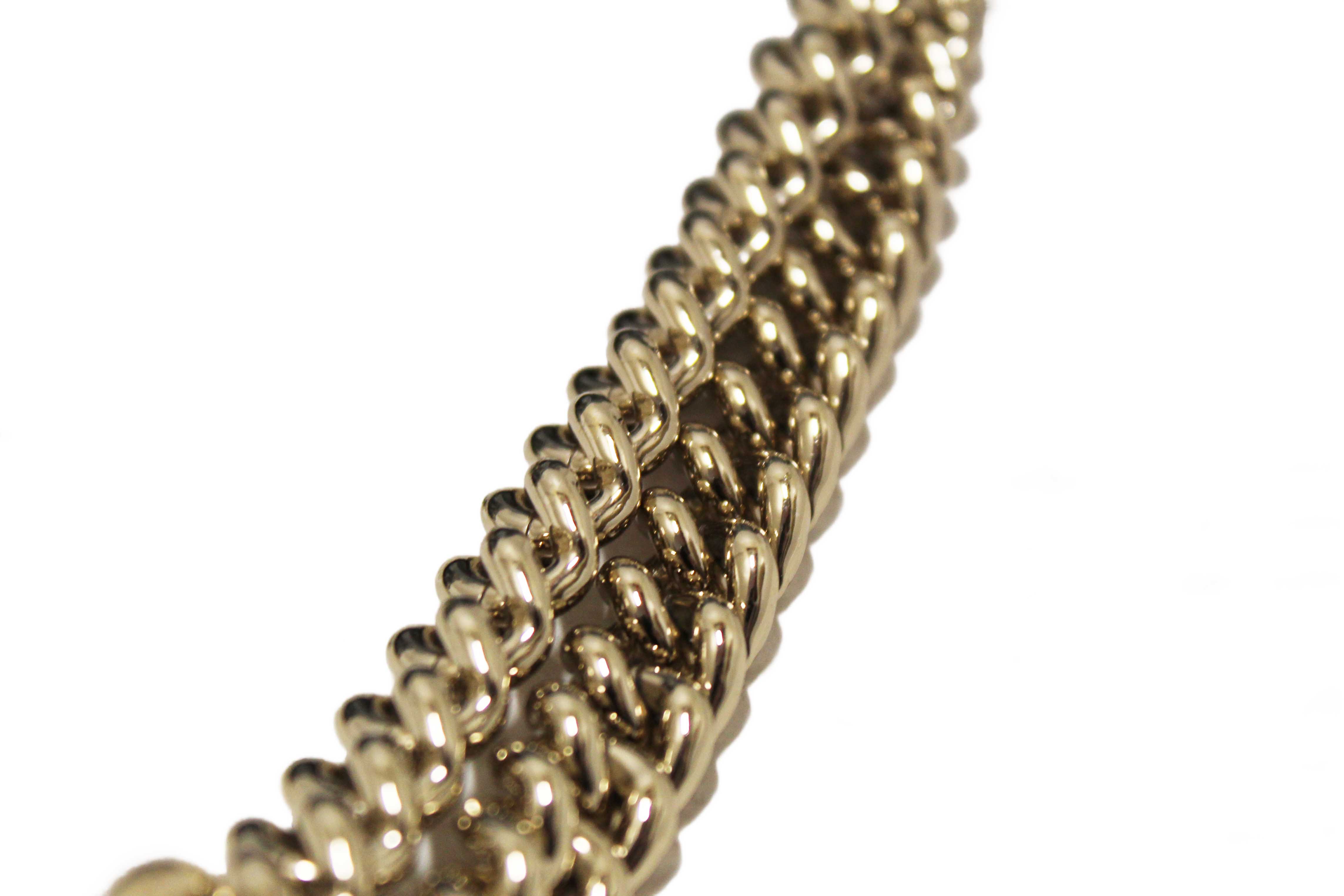 Authentic Gucci Black Patent Leather Medium Soho Chain Shoulder Bag 308982