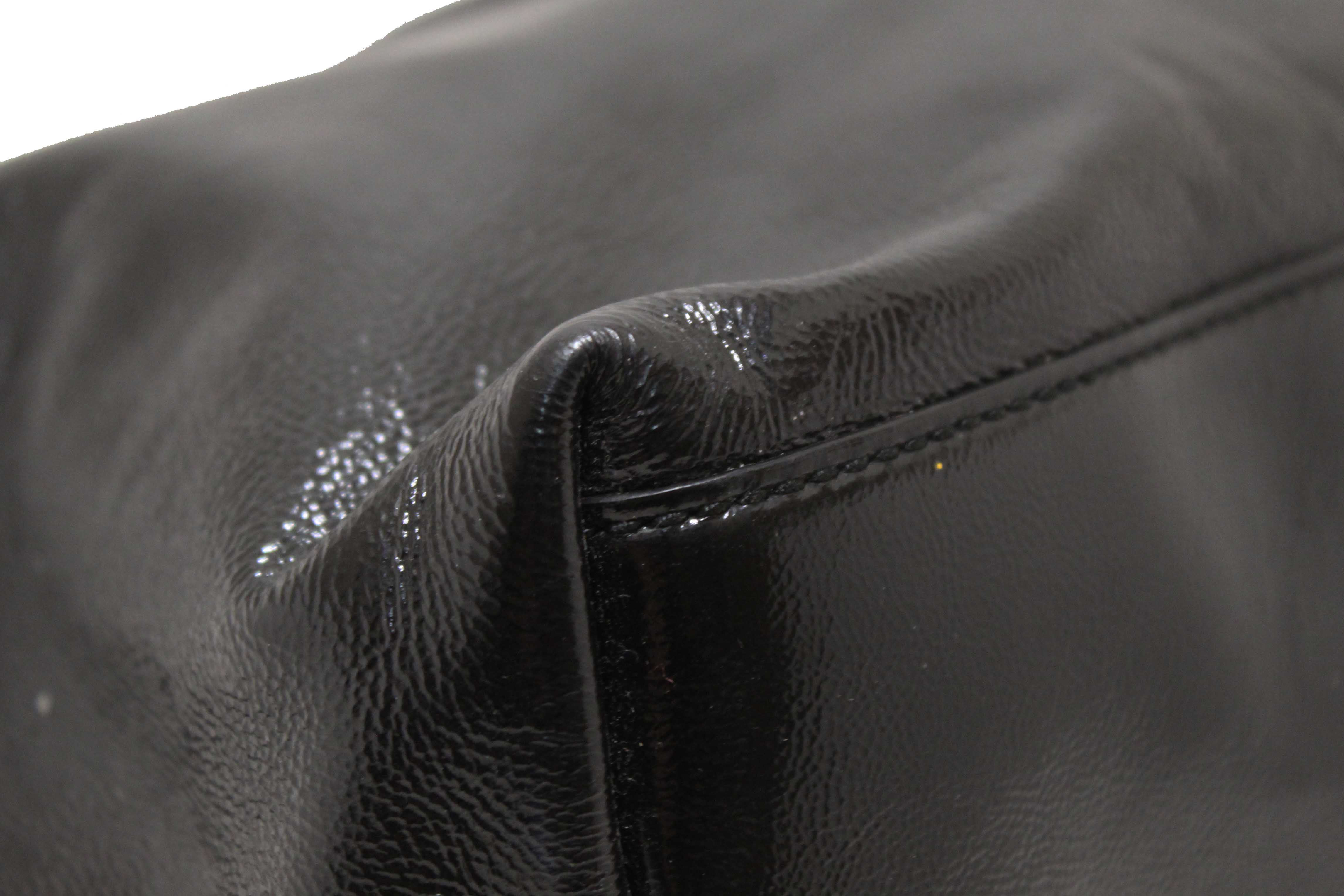 Authentic Gucci Black Patent Leather Medium Soho Chain Shoulder Bag 308982