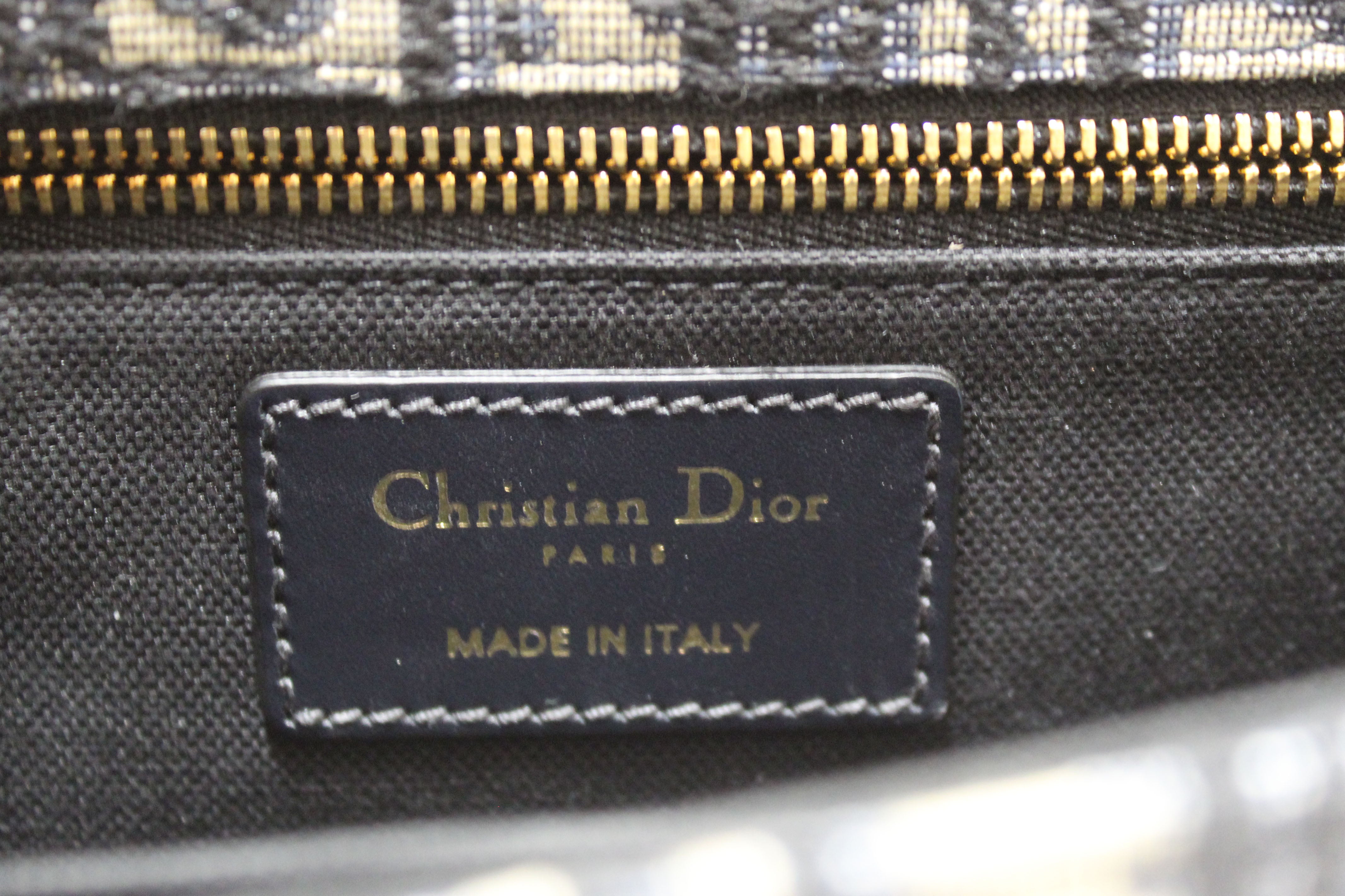 Christian Dior Ecru and Blue Dior Oblique Embroidery Montaigne 30 Shoulder Crossbody Bag