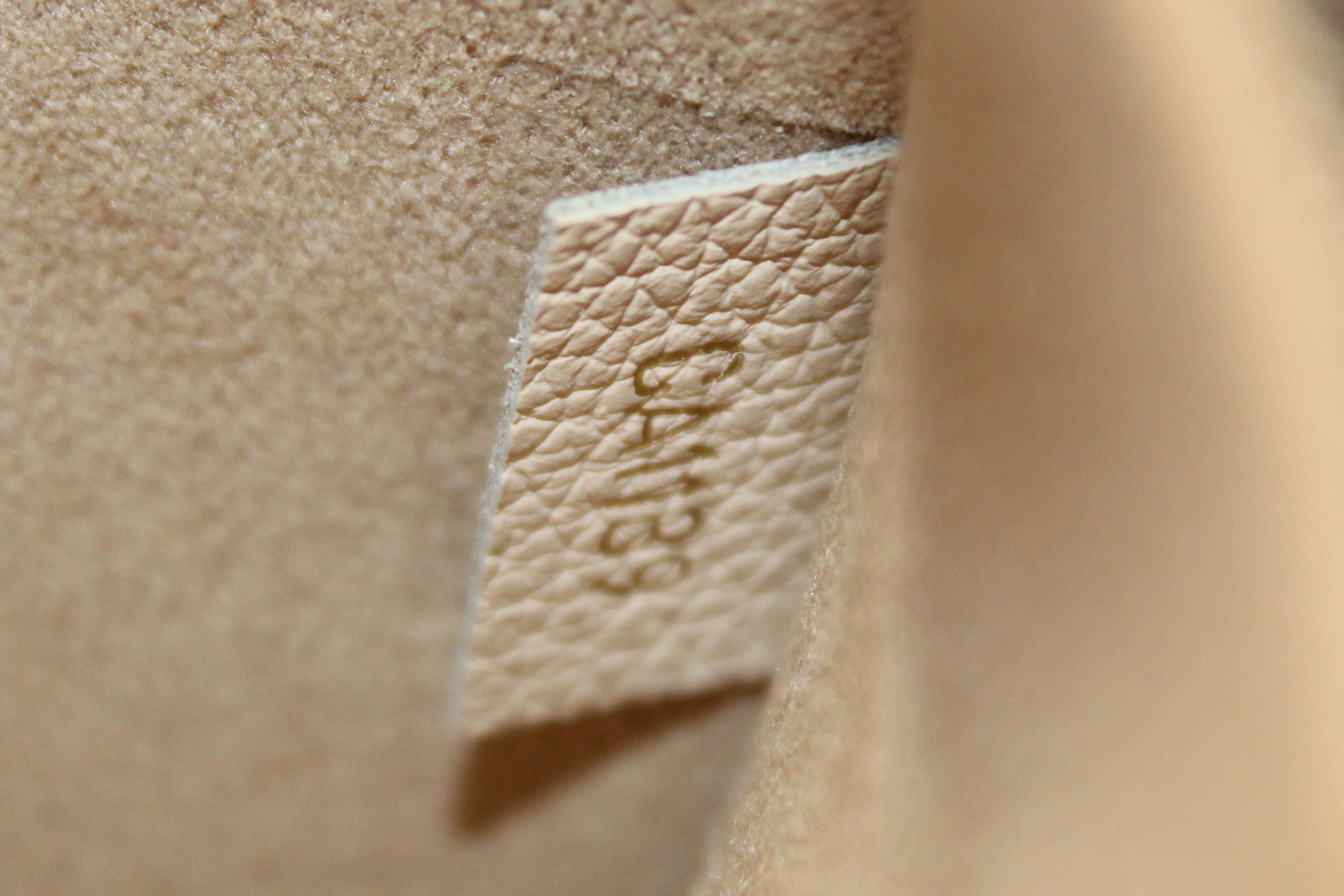 Louis Vuitton Vaugirard, Monogram and Creme, Preowned No Dustbag