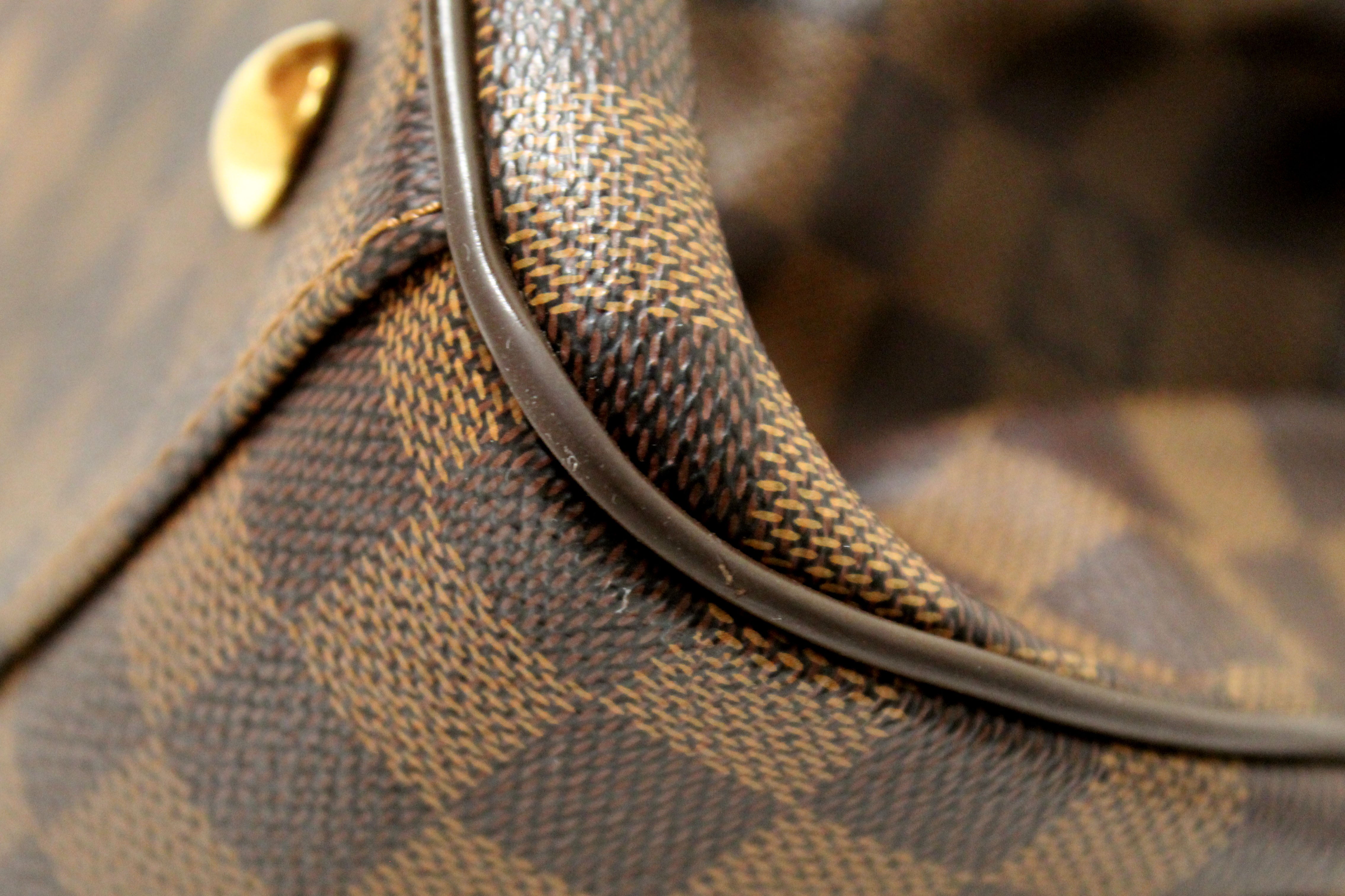 Authentic Louis Vuitton Damier Ebene Trevi PM Shoulder Bag