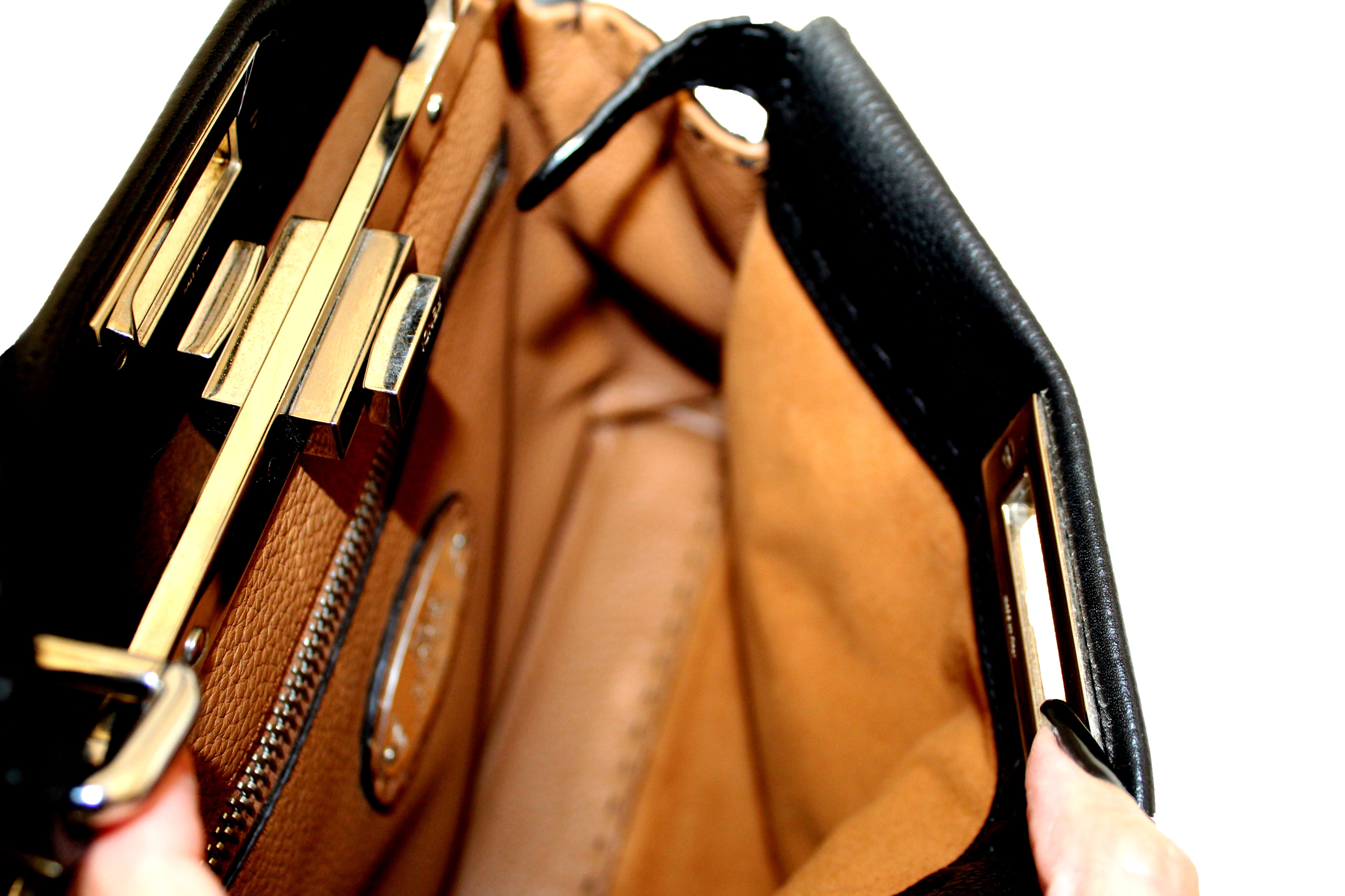 Authentic Fendi Black Cuoio Romano Leather Selleria Medium Peekaboo Iconic Satchel Bag