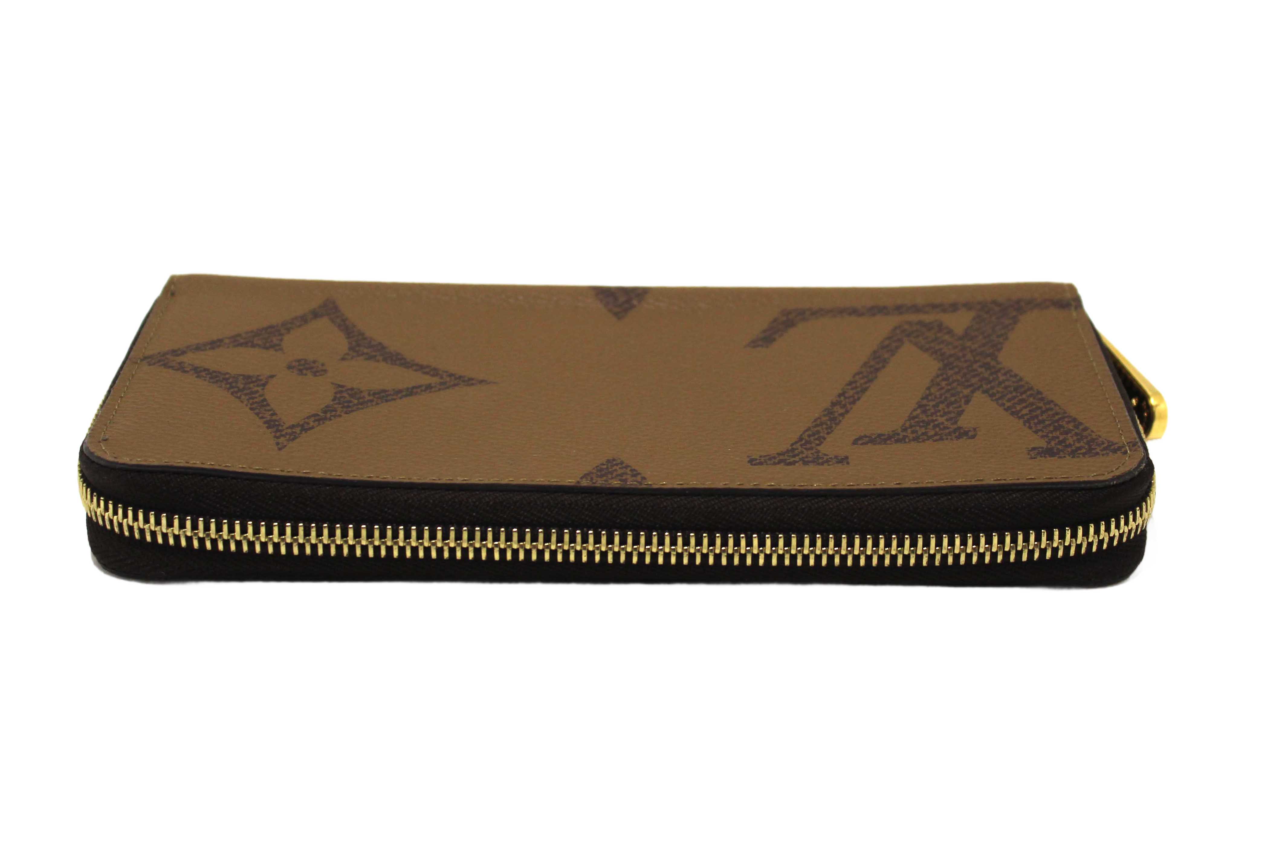 Authentic Louis Vuitton Giant Monogram Reverse Canvas Zippy Wallet