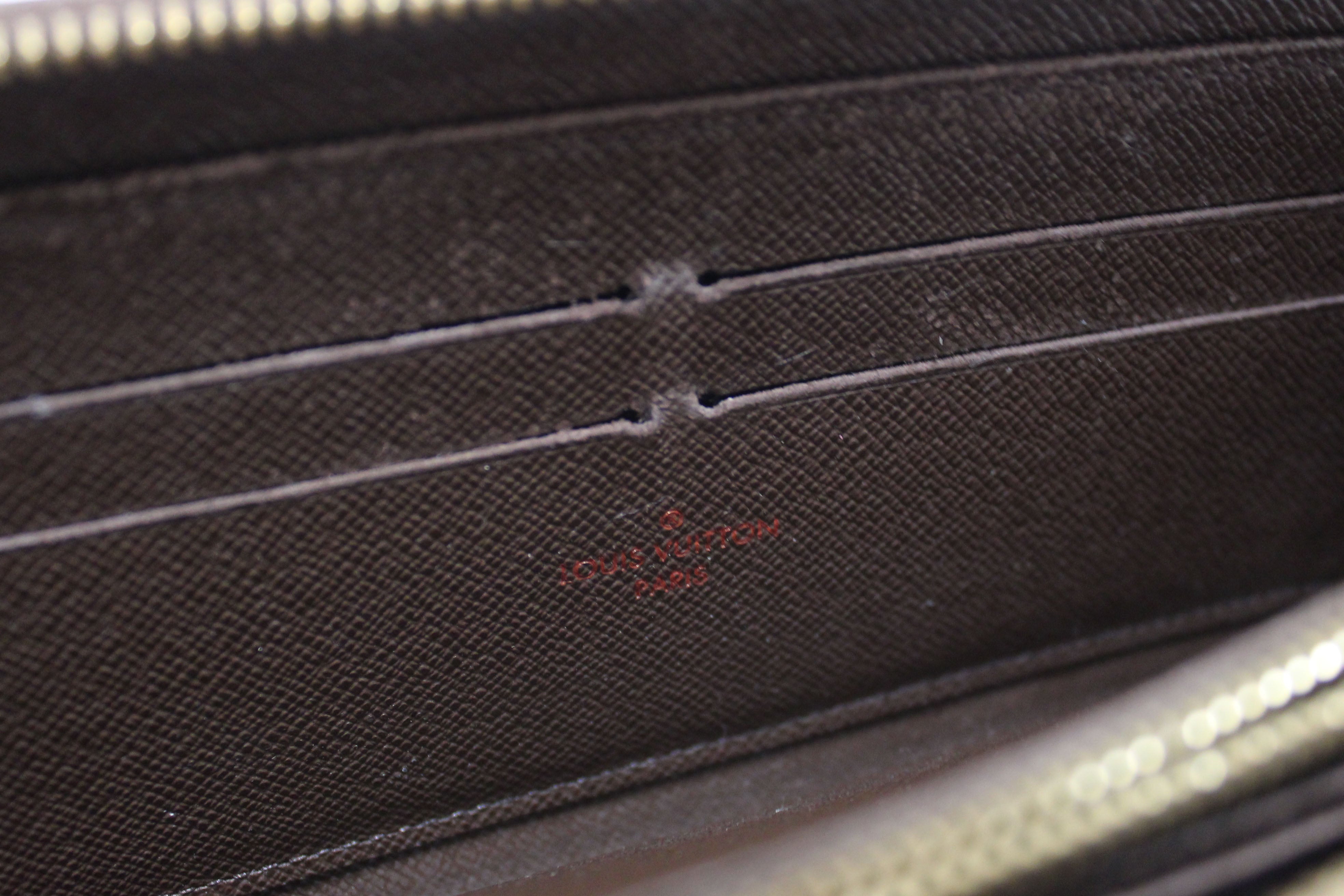 Authentic Louis Vuitton Damier Ebene Zippy Wallet