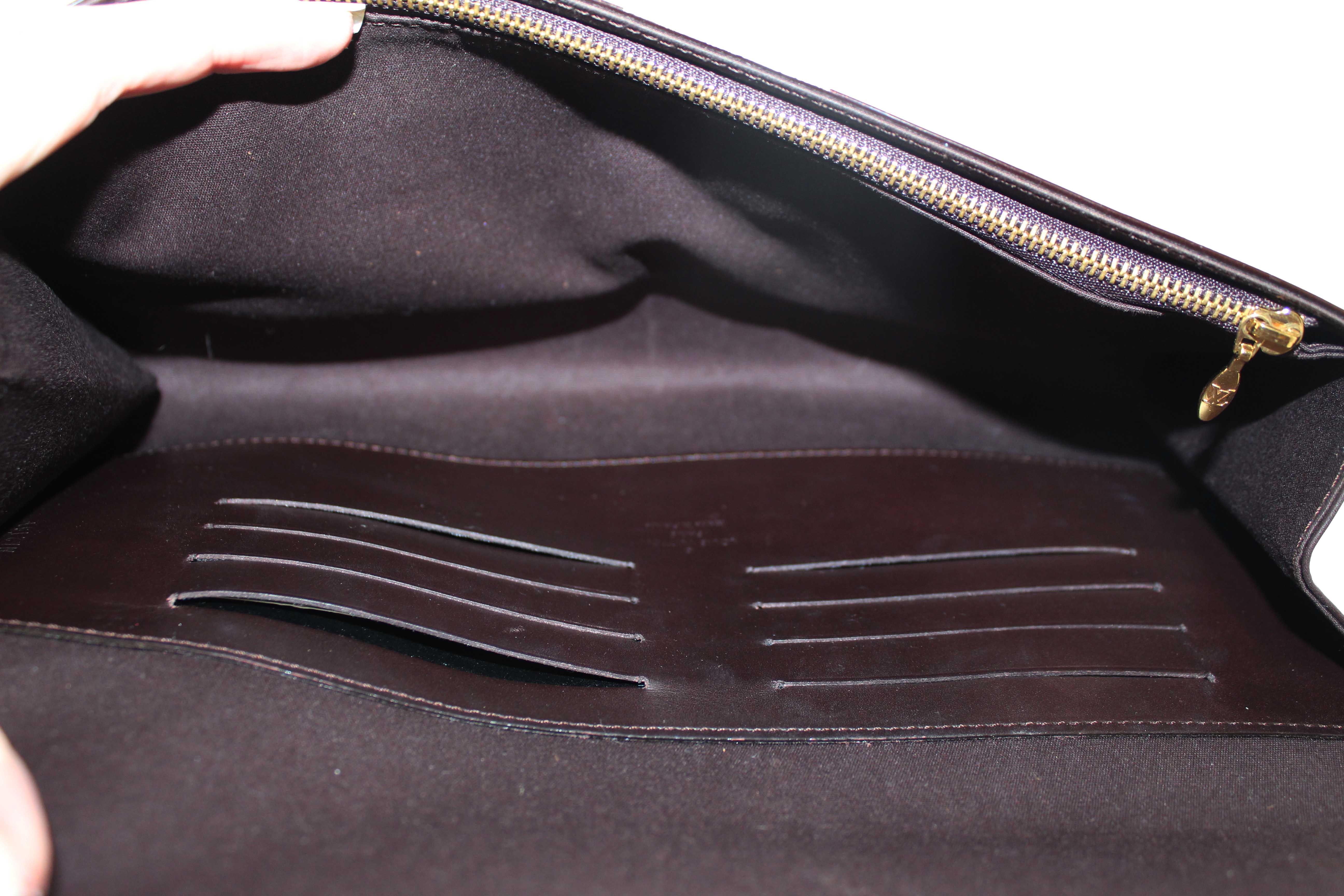 Authentic Louis Vuitton Amarante Monogram Vernis Leather Robertson Clutch