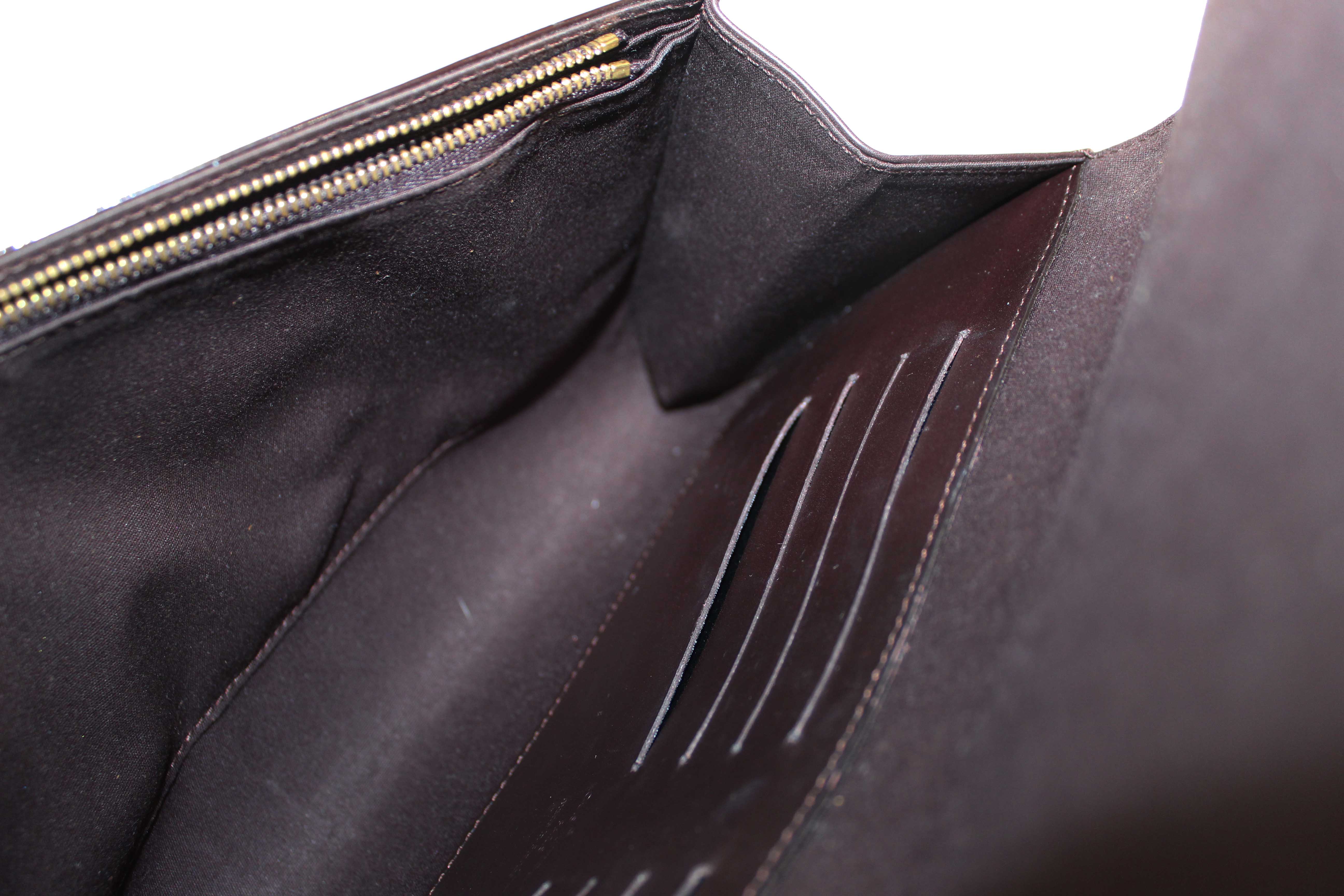 Authentic Louis Vuitton Amarante Monogram Vernis Leather Robertson Clutch