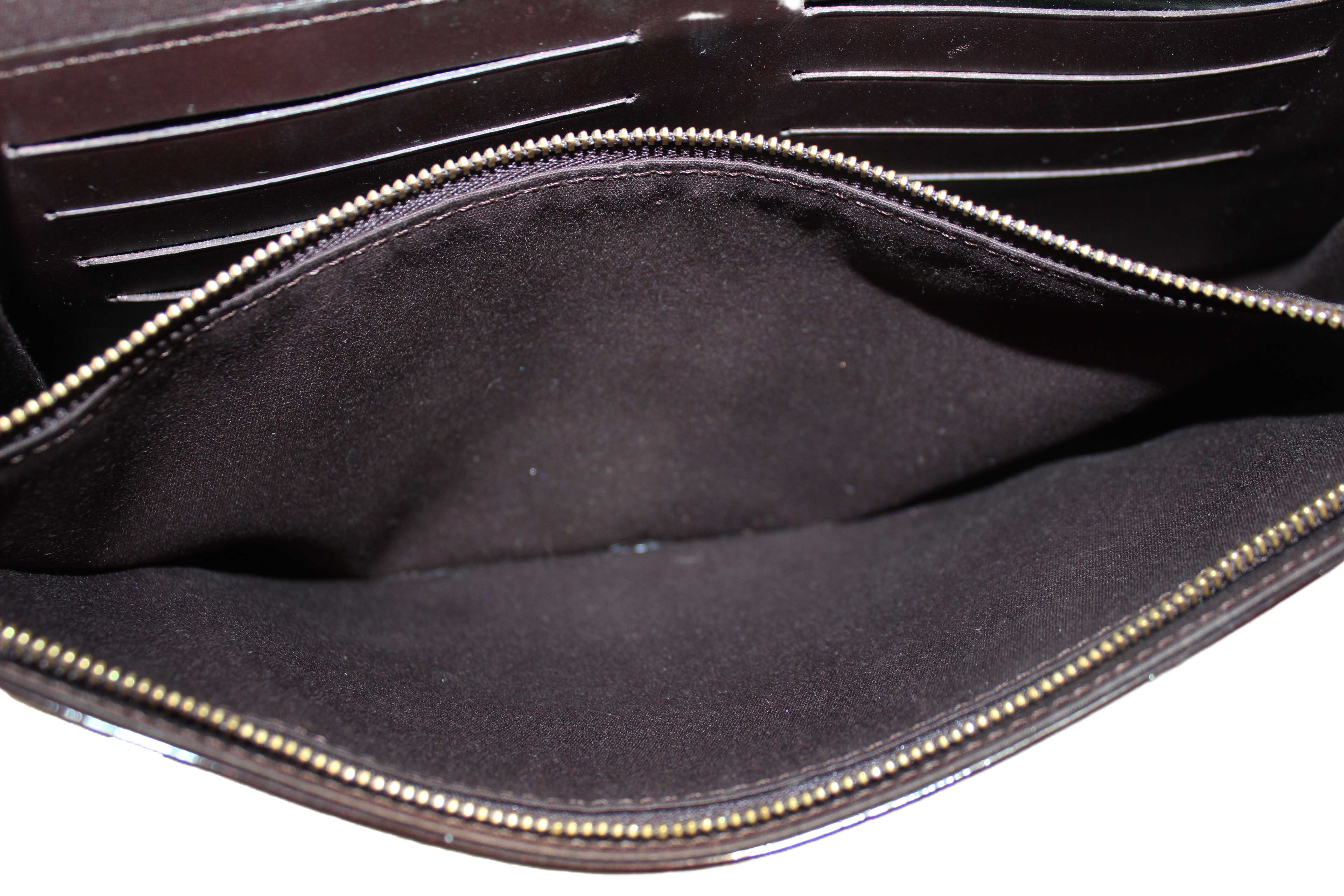 Authentic Louis Vuitton Amarante Monogram Vernis Leather Robertson Clutch