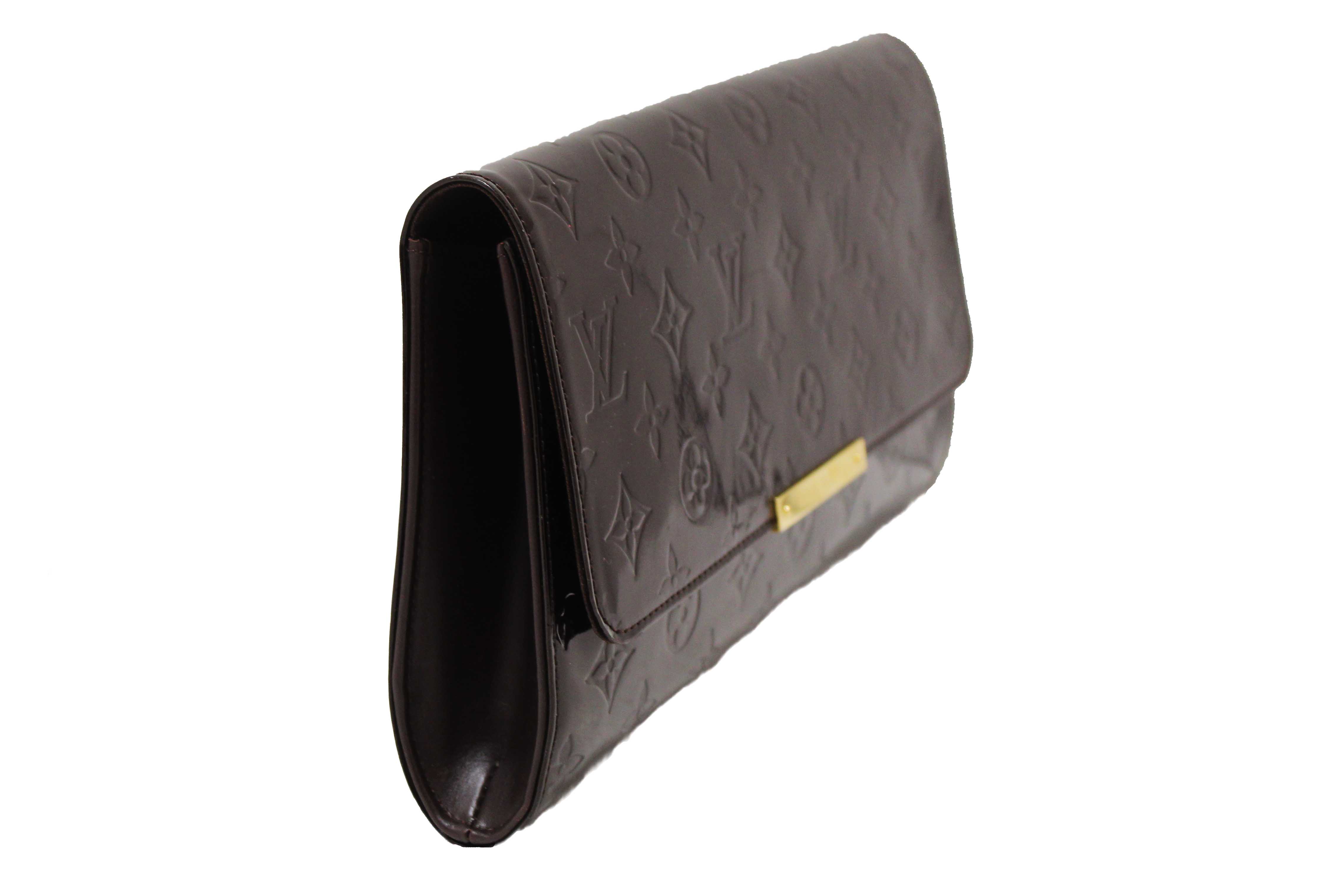 Authentic Louis Vuitton Amarante Monogram Vernis Leather Robertson Clutch