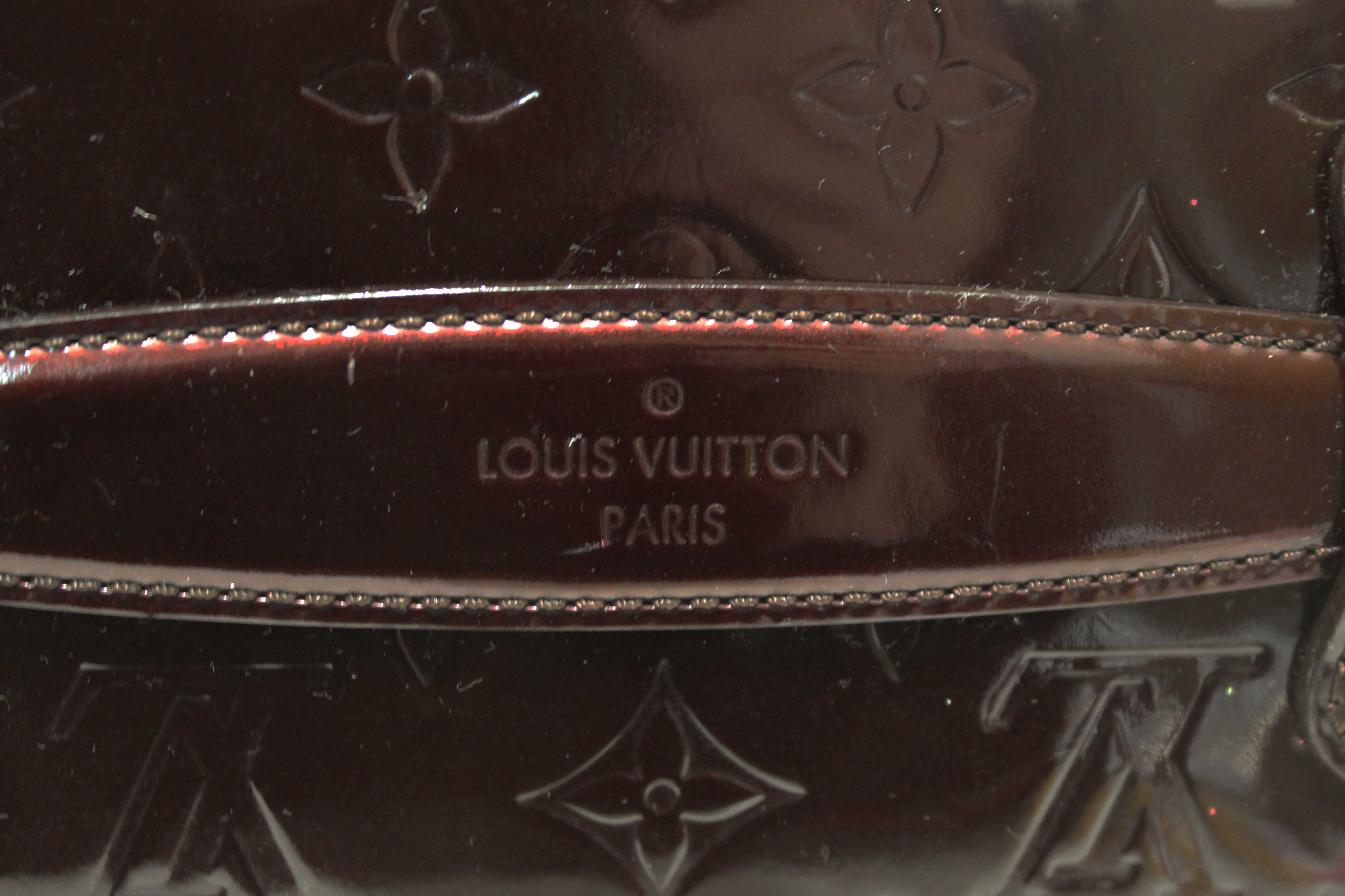 Authentic Louis Vuitton Amarante Monogram Vernis Leather Robertson Clutch
