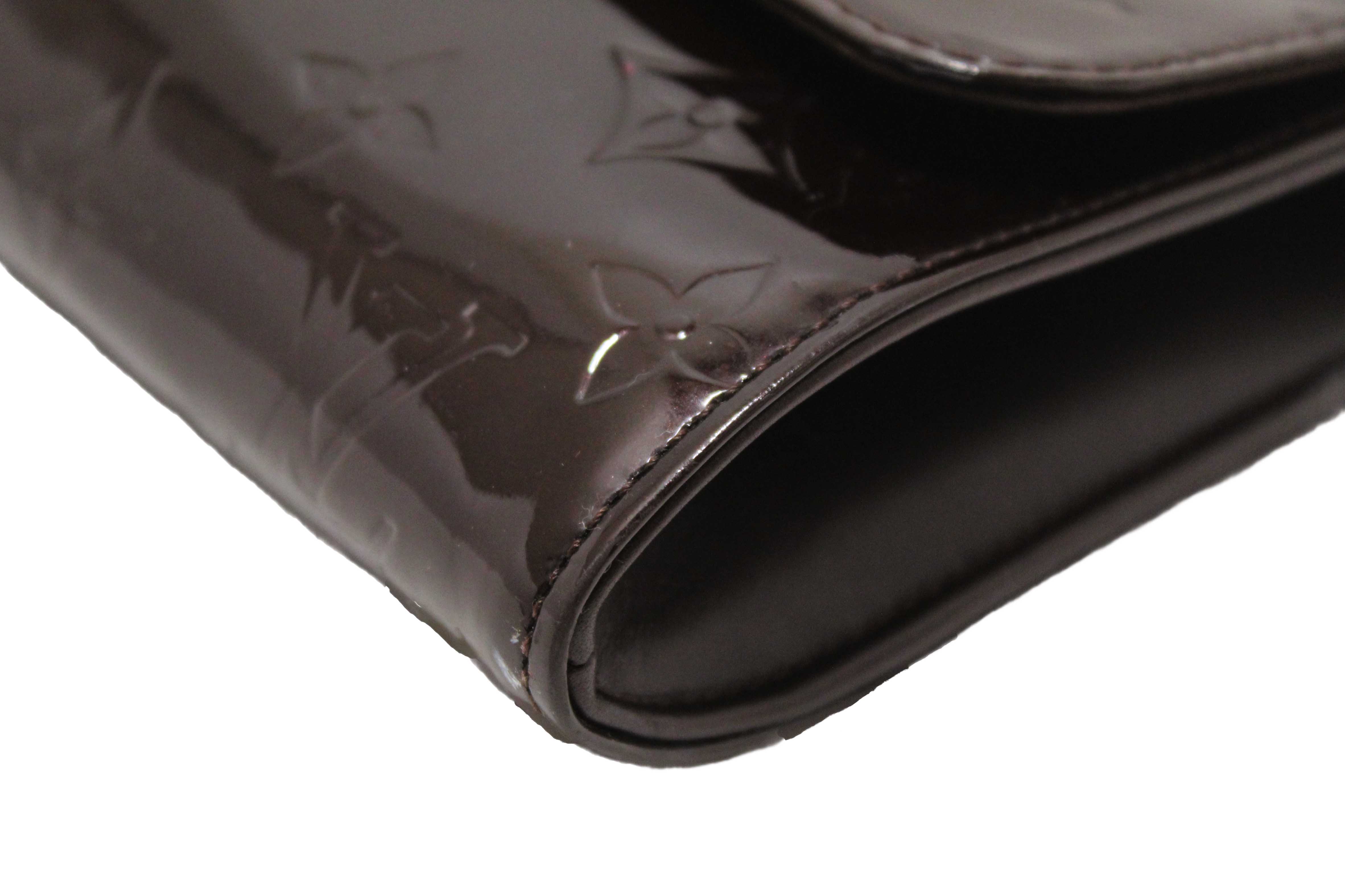 Authentic Louis Vuitton Amarante Monogram Vernis Leather Robertson Clutch