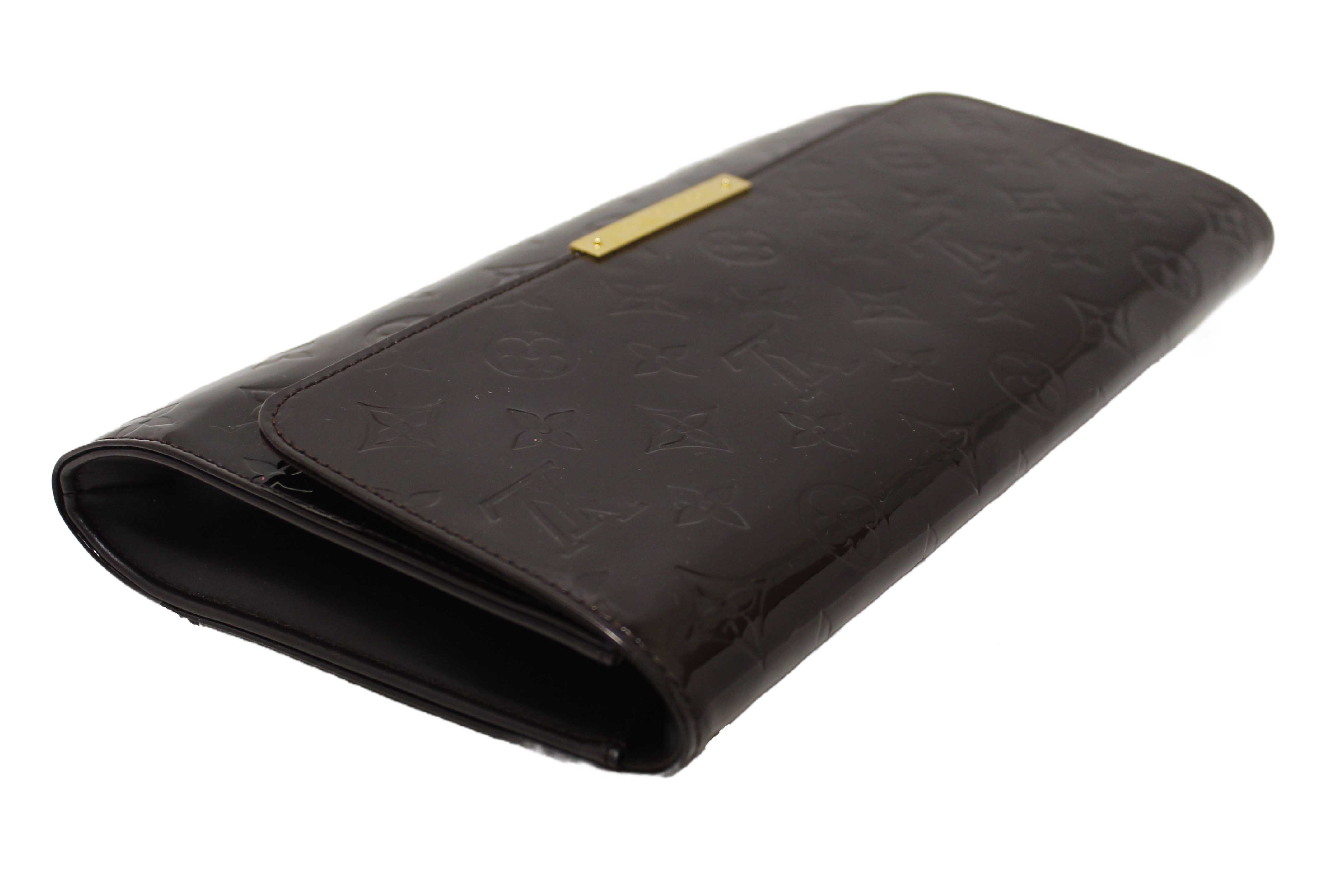 Authentic Louis Vuitton Amarante Monogram Vernis Leather Robertson Clutch