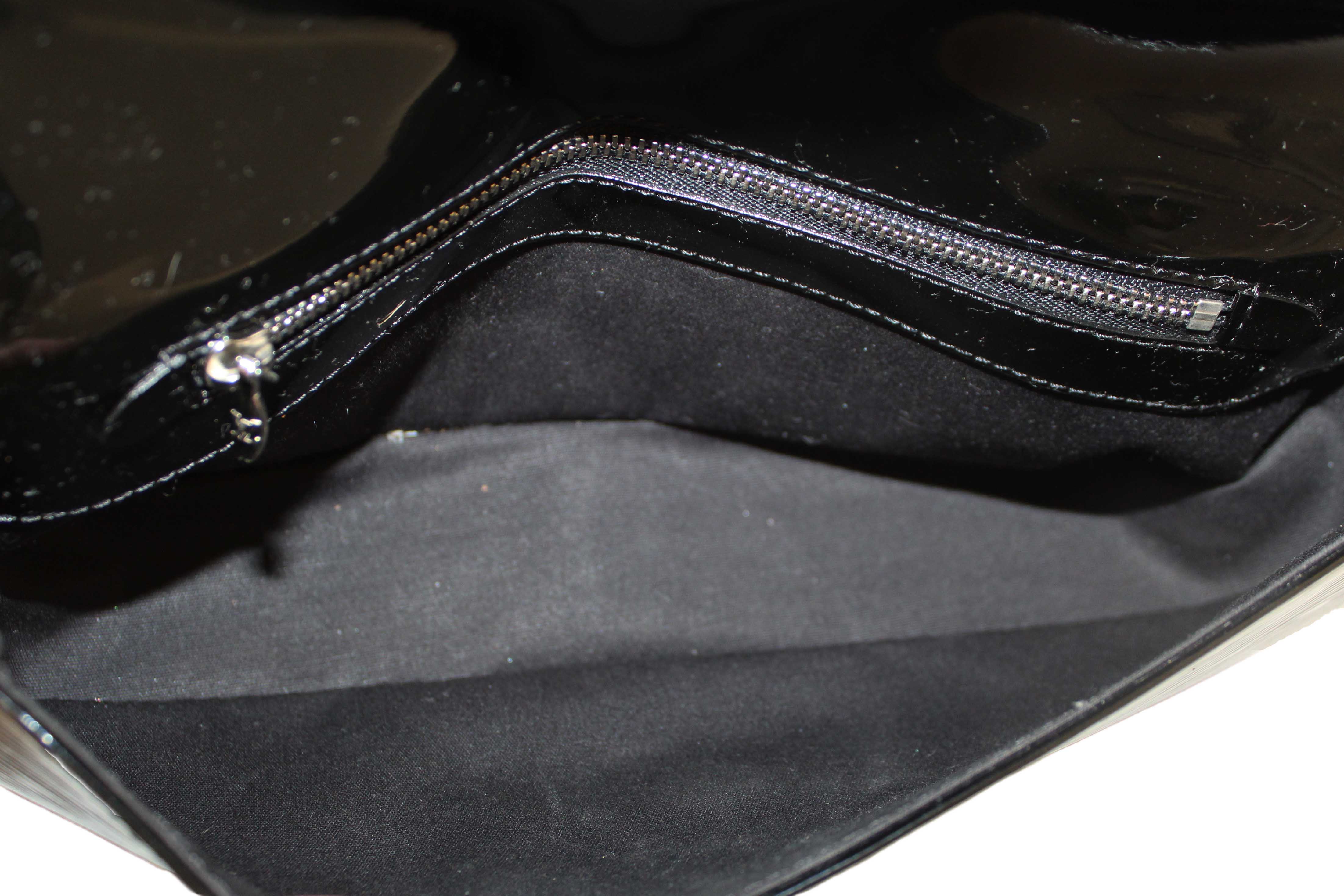 Authentic Louis Vuitton Black Electric Epi Leather Sobe Clutch