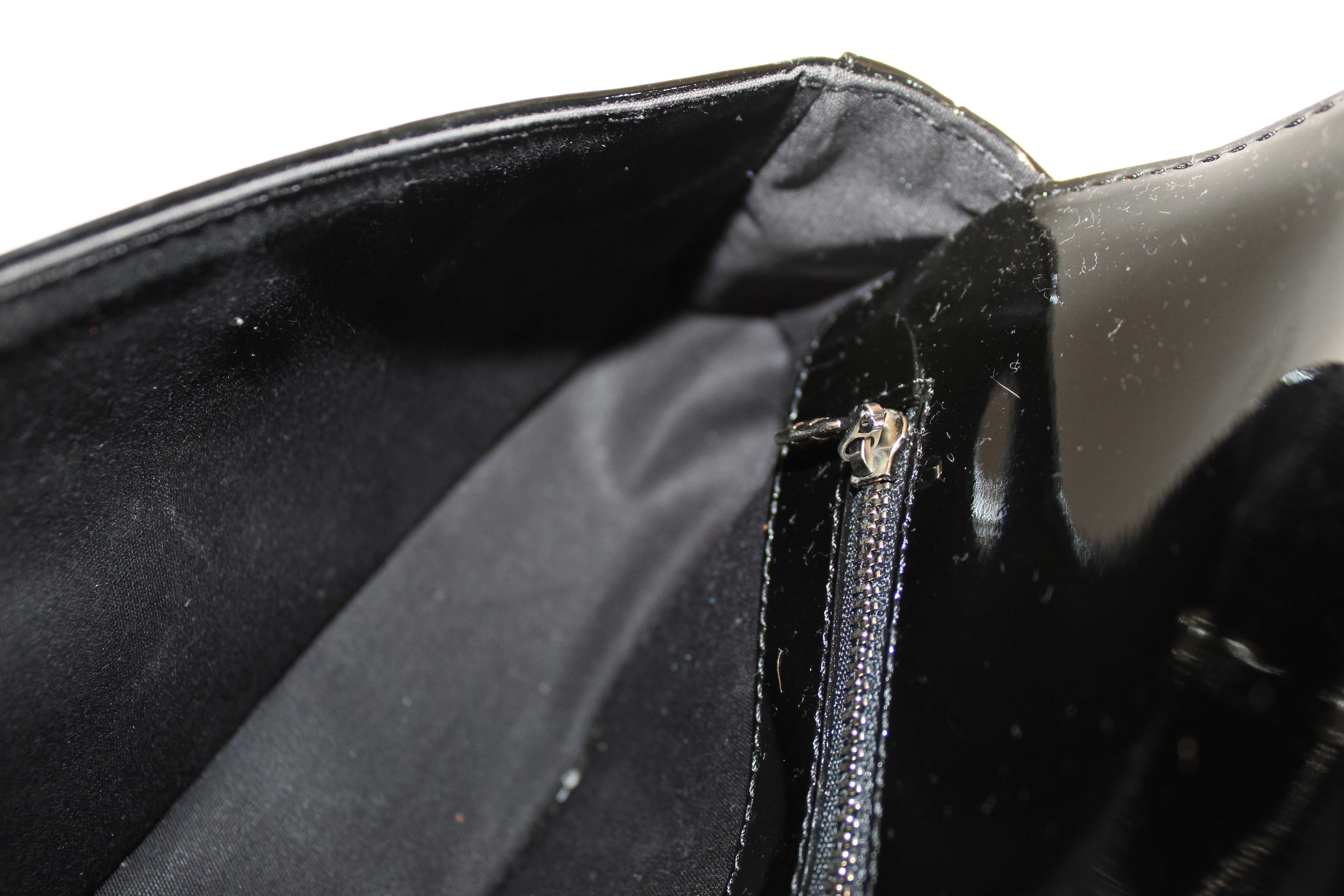 Authentic Louis Vuitton Black Electric Epi Leather Sobe Clutch