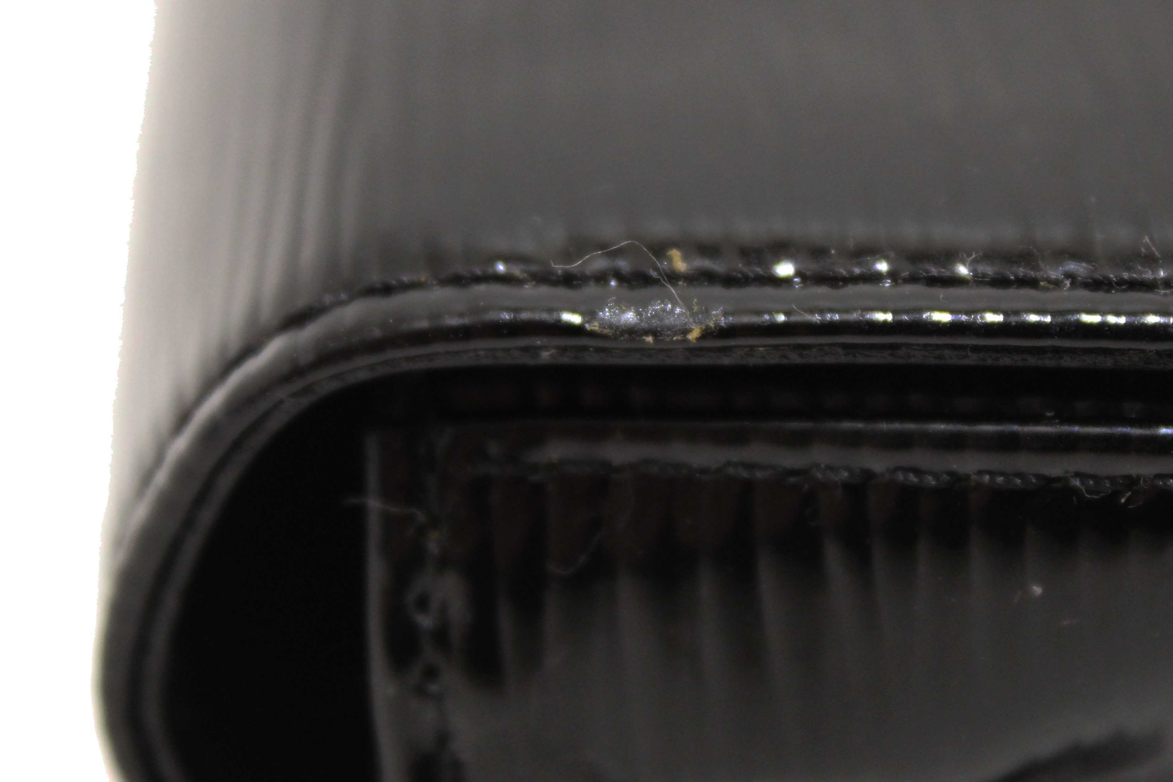 Authentic Louis Vuitton Black Electric Epi Leather Sobe Clutch